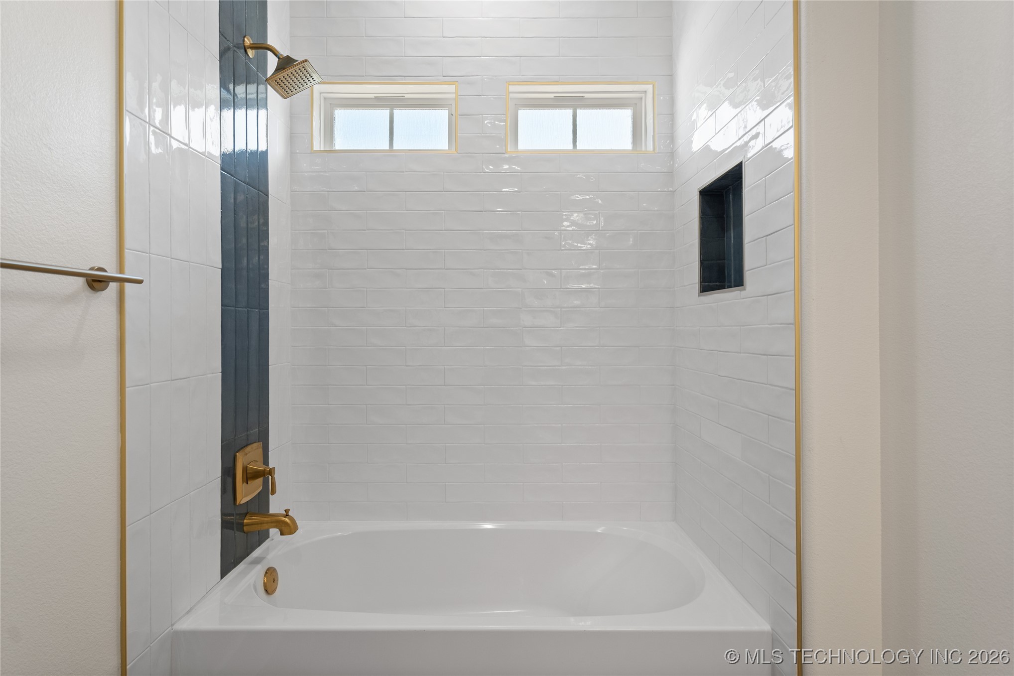 249 Gateway Road Property Photo 25