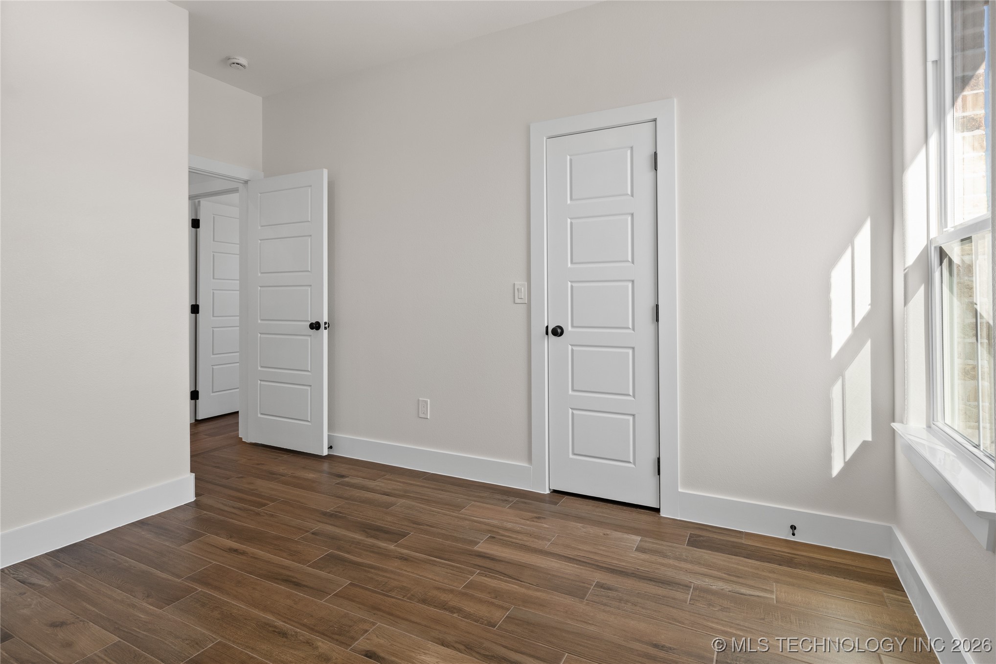 249 Gateway Road Property Photo 27