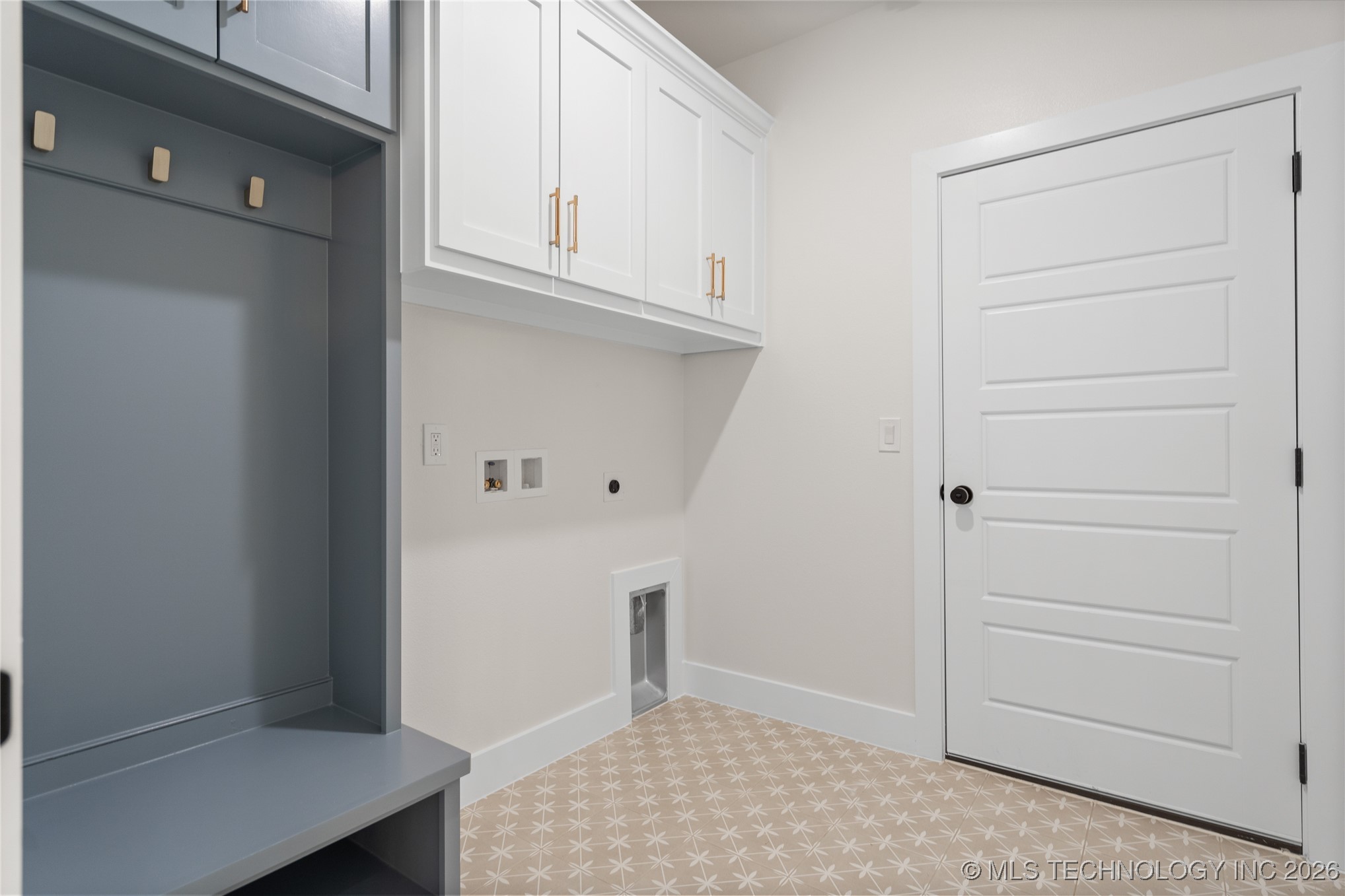 249 Gateway Road Property Photo 30