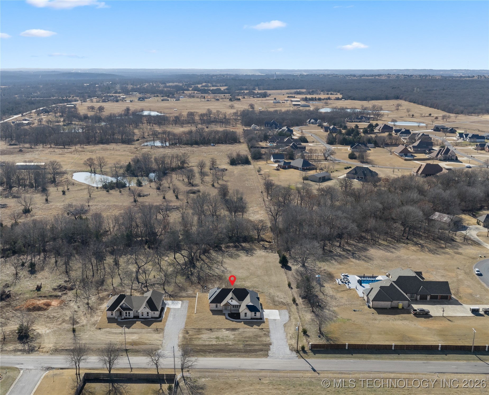 249 Gateway Road Property Photo 38