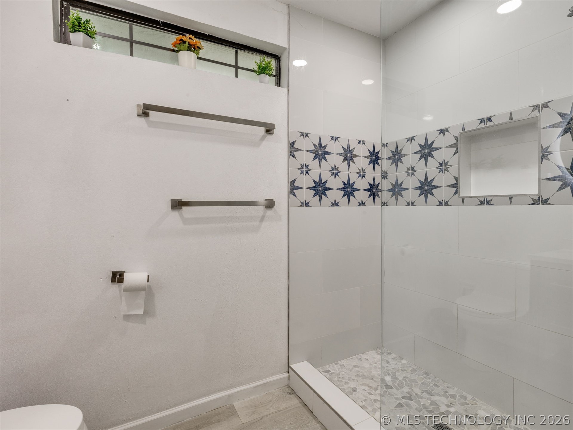 1544 N Main Street Property Photo 26