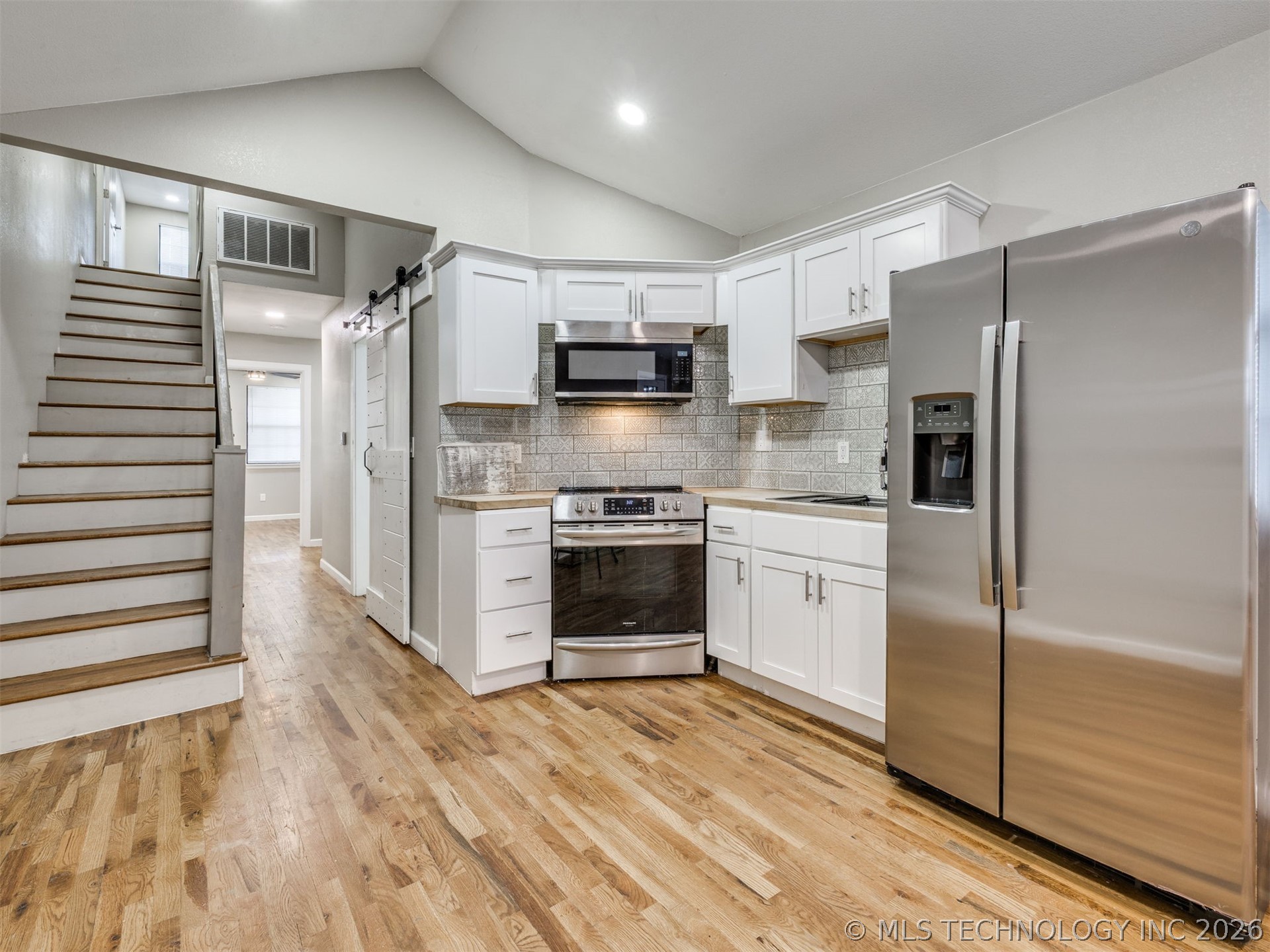 1544 N Main Street Property Photo 27