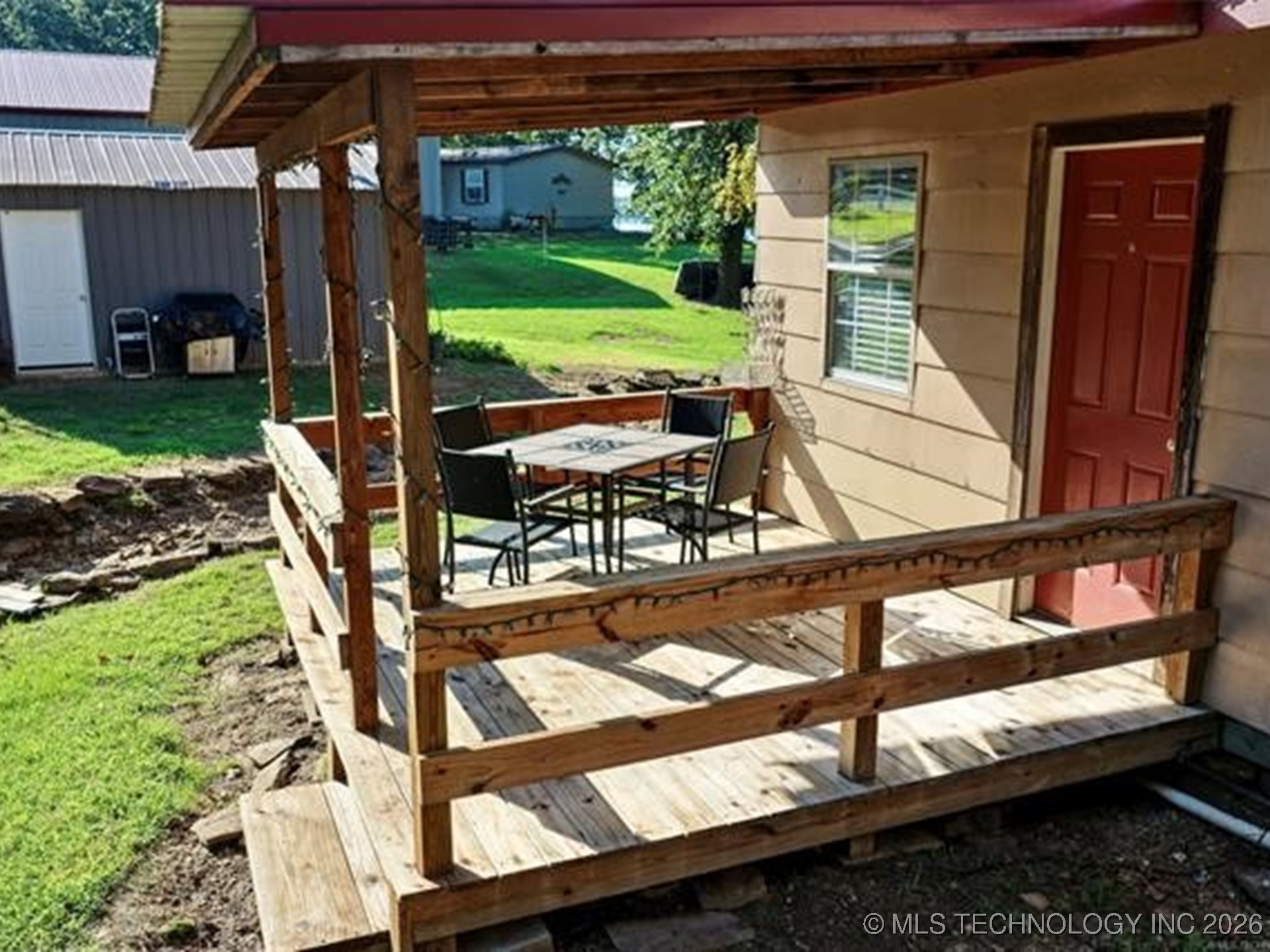 415461 E 1094 Property Photo 2