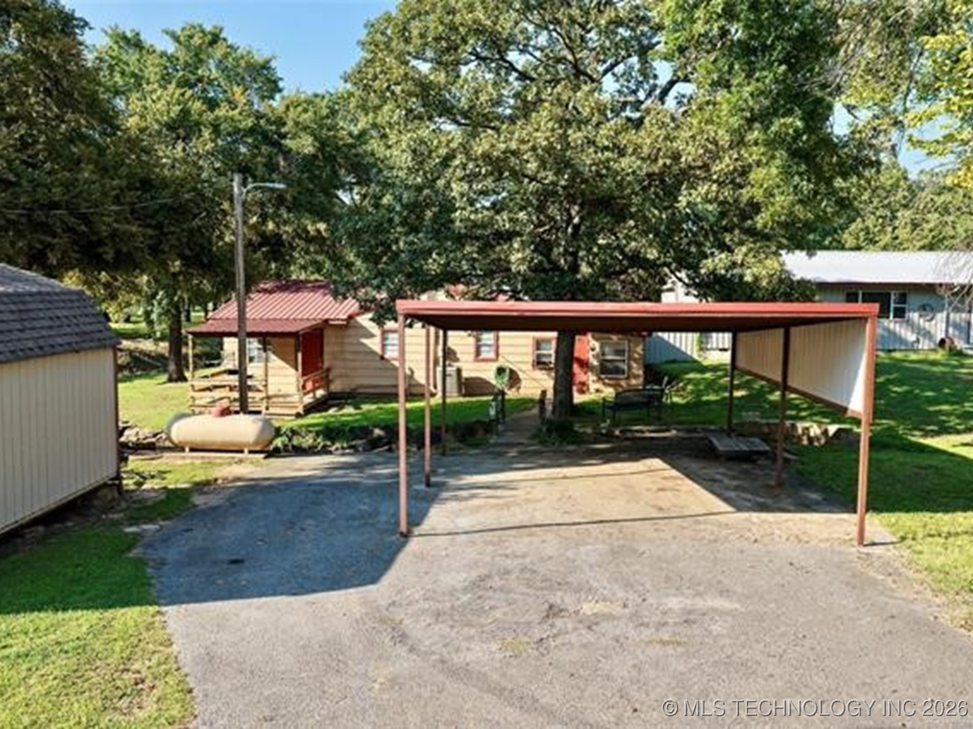 415461 E 1094 Property Photo 3