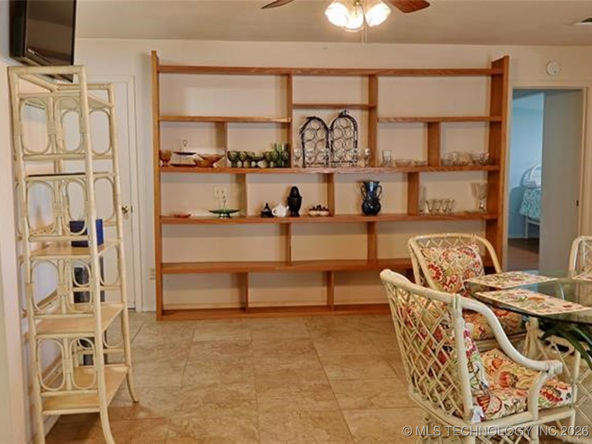 415461 E 1094 Property Photo 8