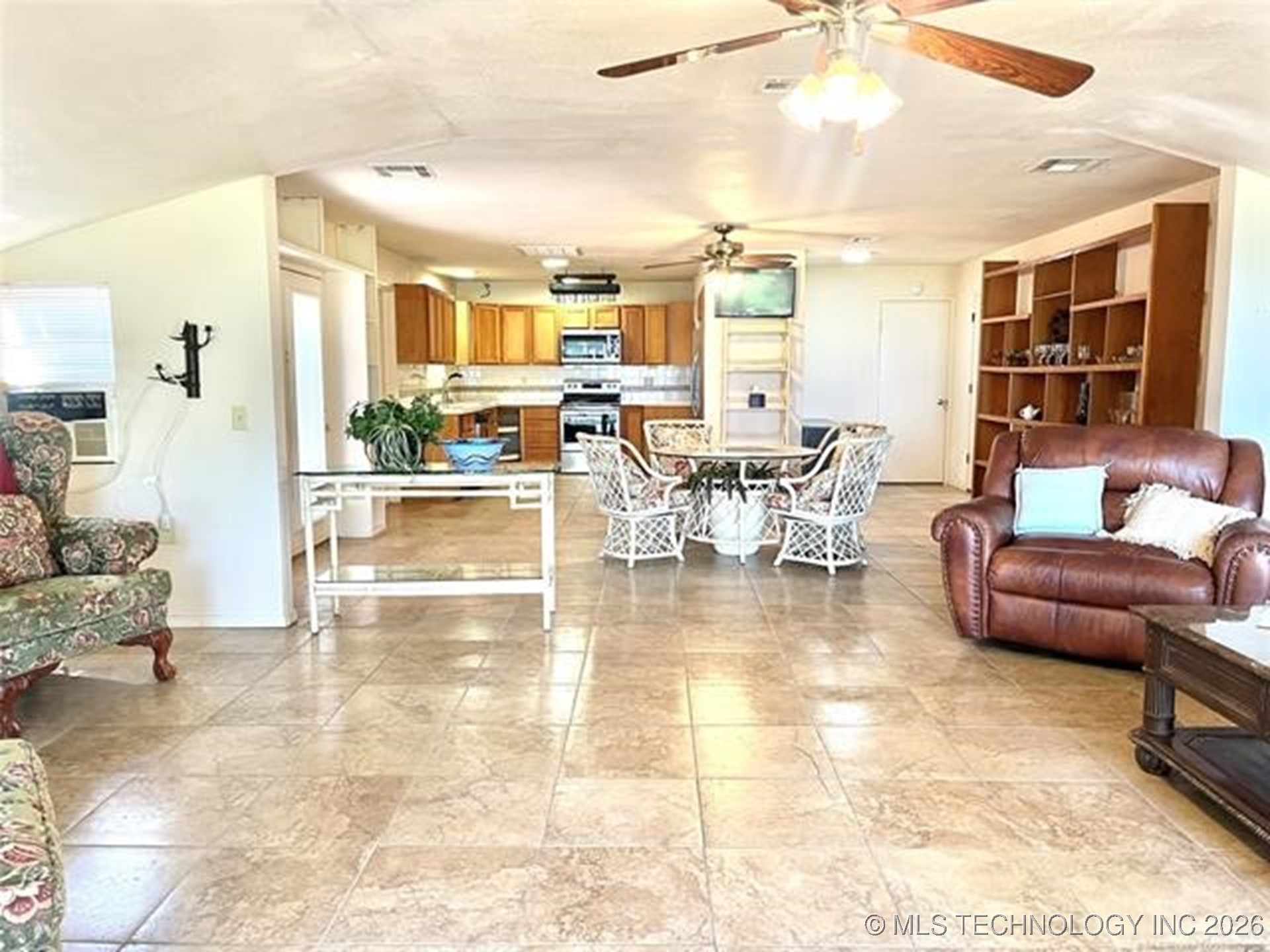 415461 E 1094 Property Photo 14