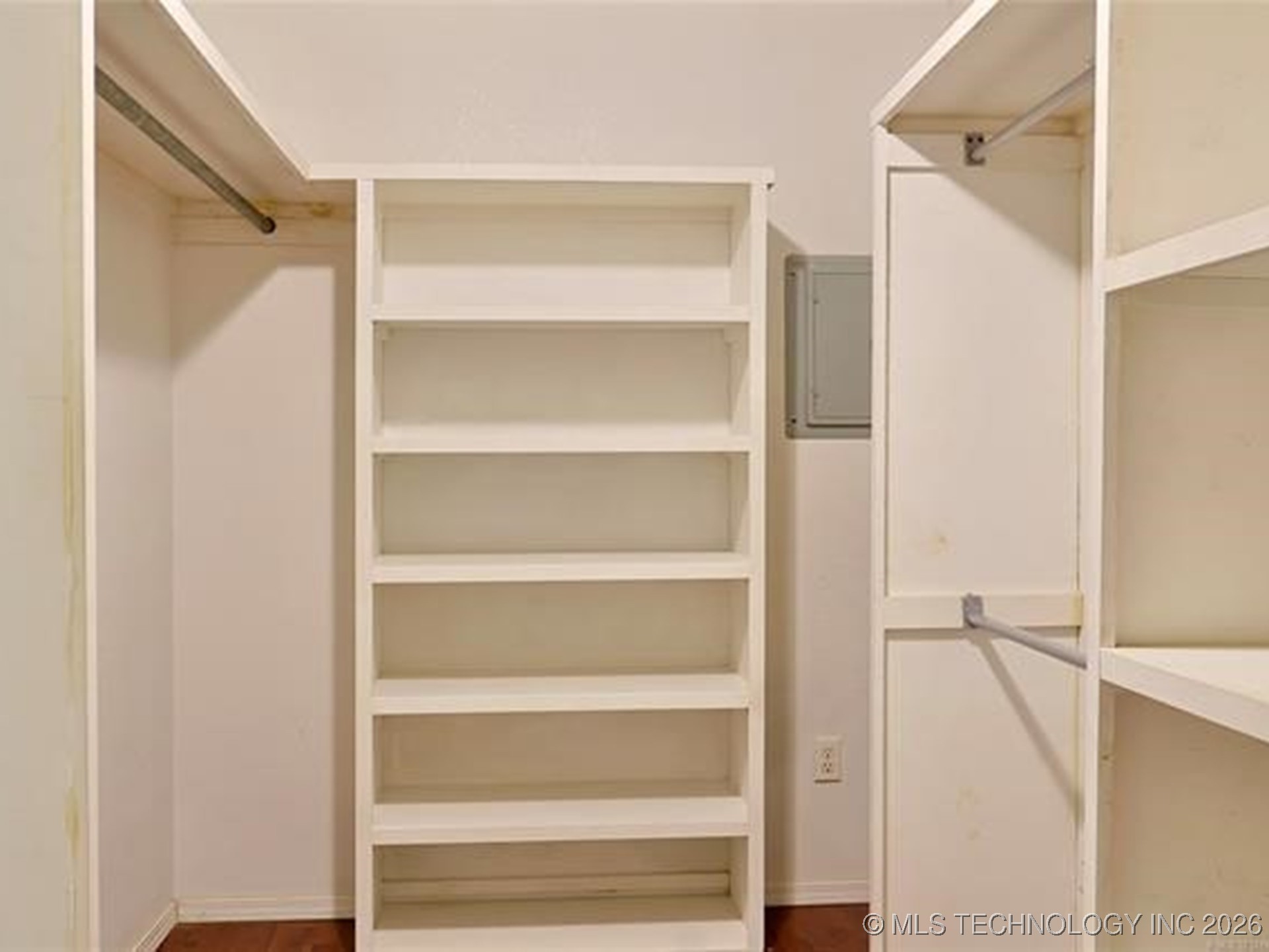 415461 E 1094 Property Photo 20