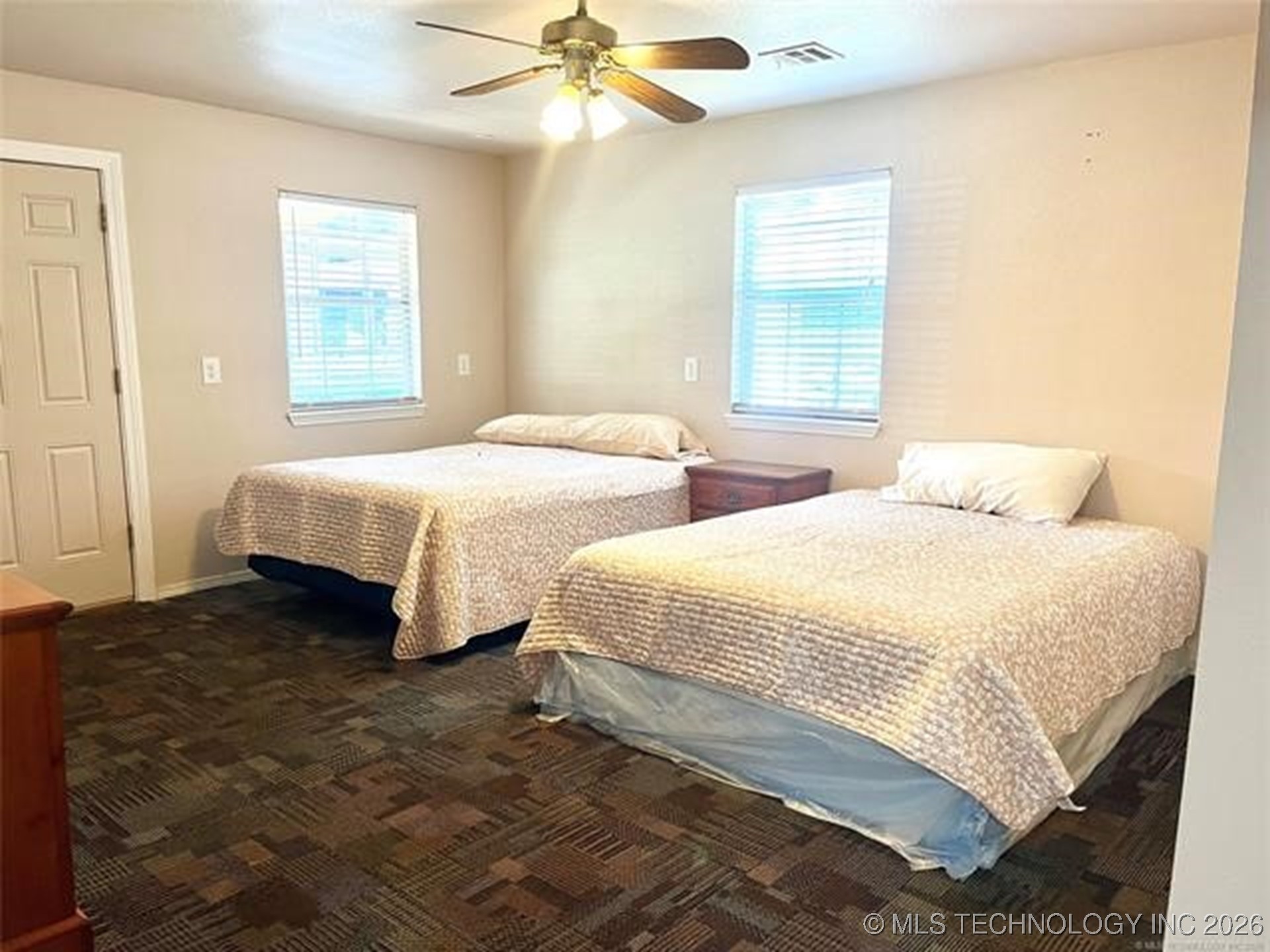 415461 E 1094 Property Photo 21