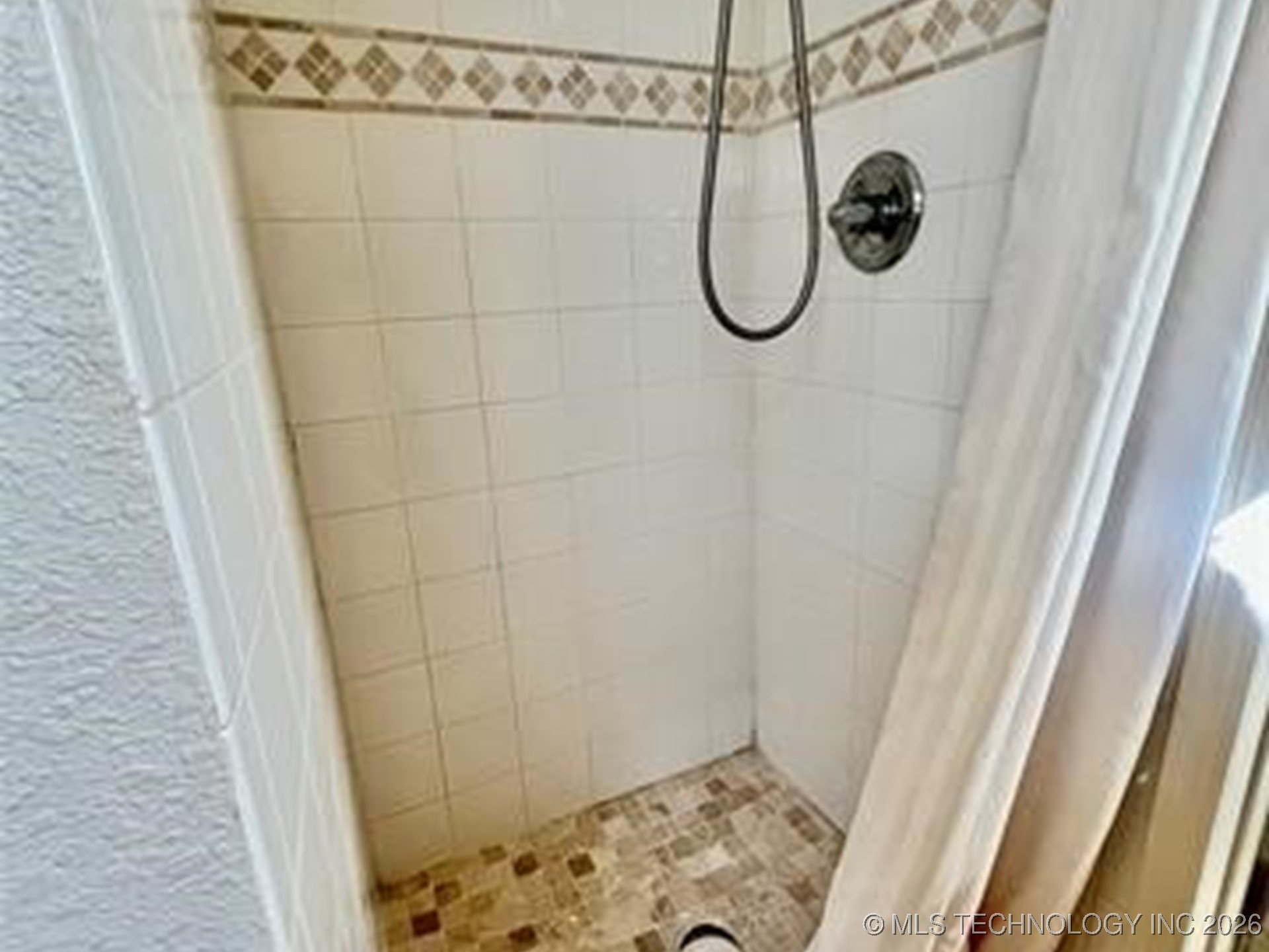 415461 E 1094 Property Photo 23