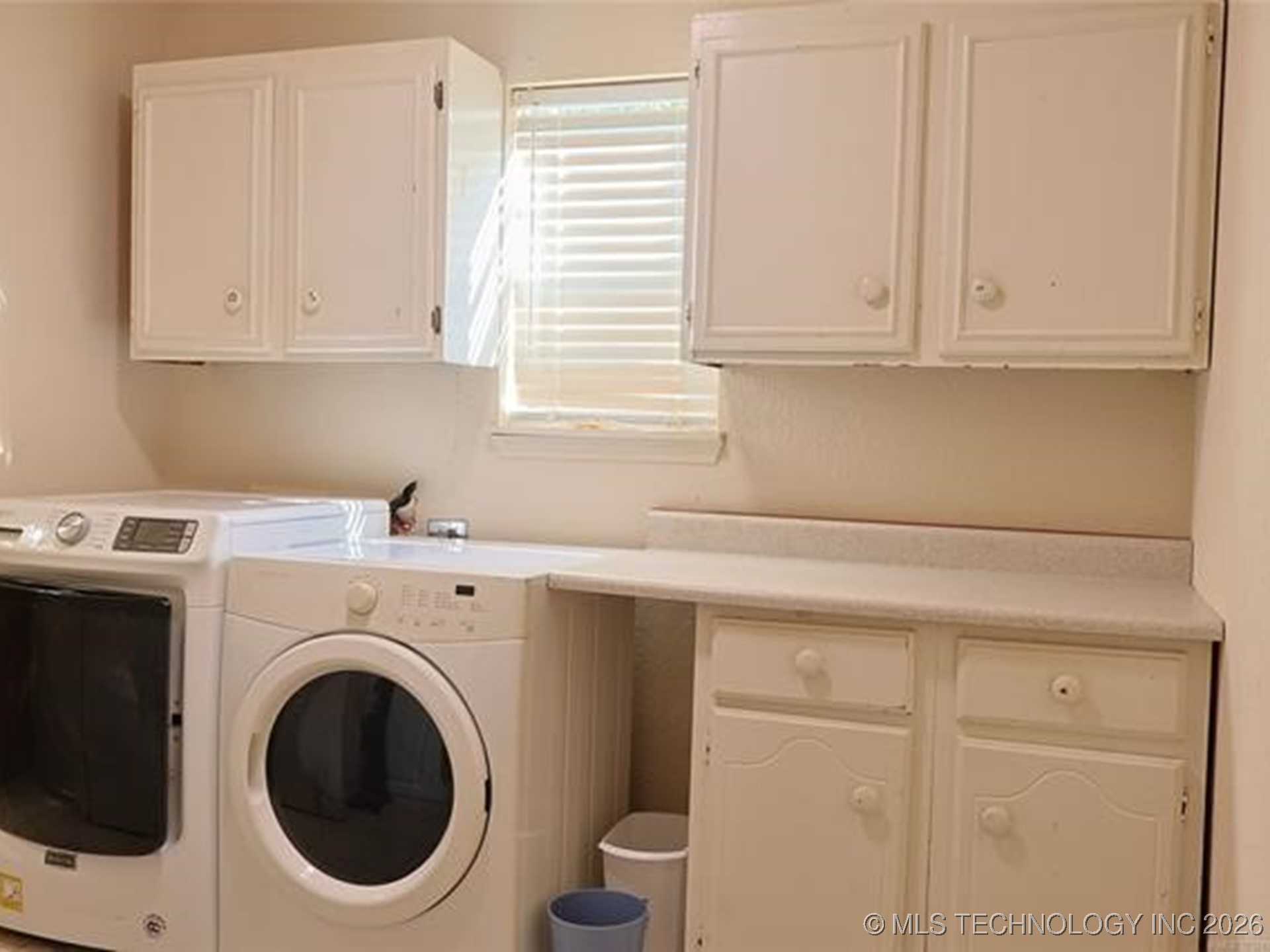 415461 E 1094 Property Photo 24
