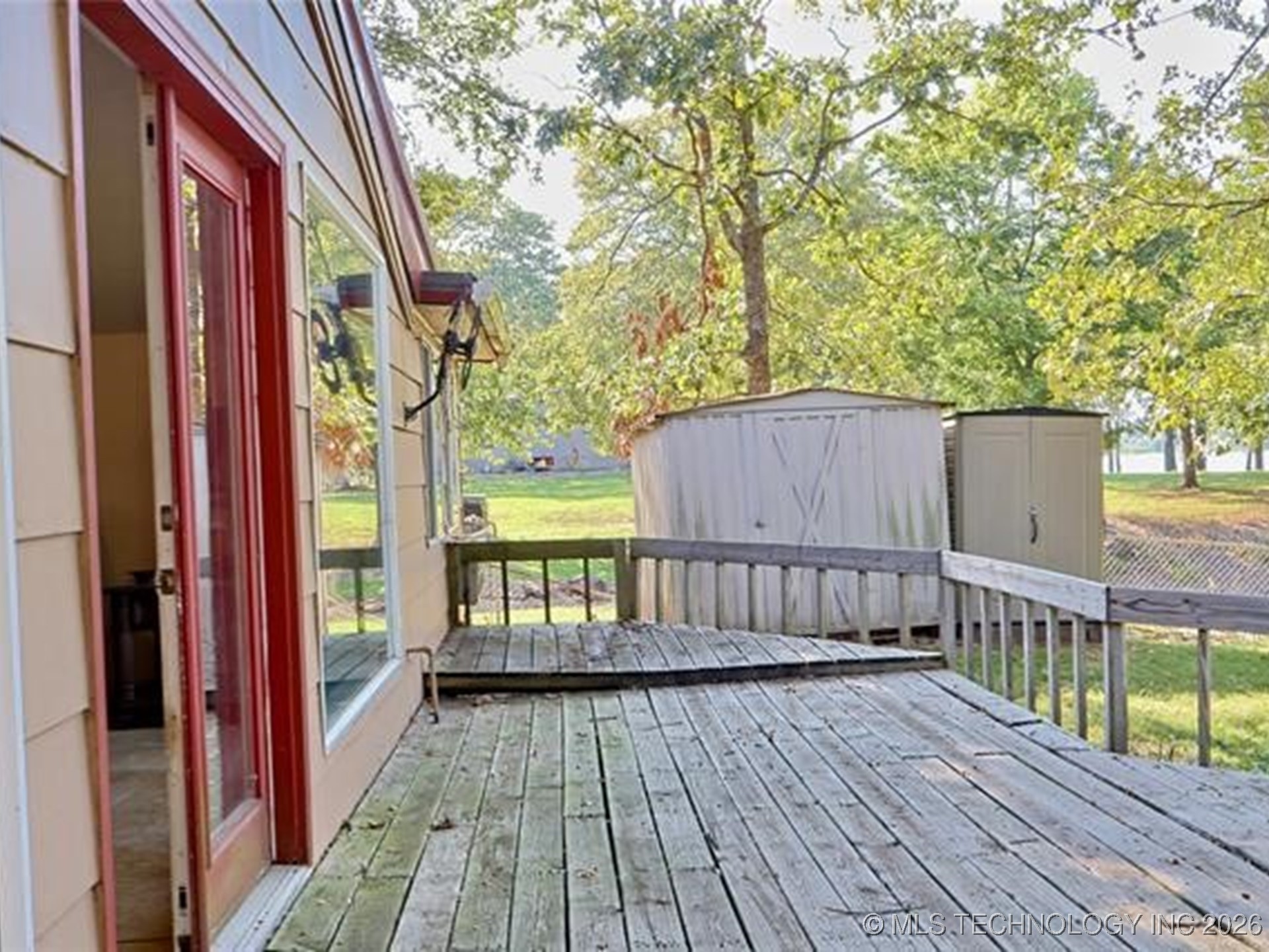 415461 E 1094 Property Photo 28