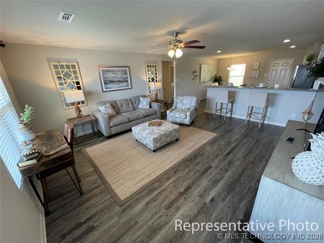 1604 E Gary Street Property Photo 2