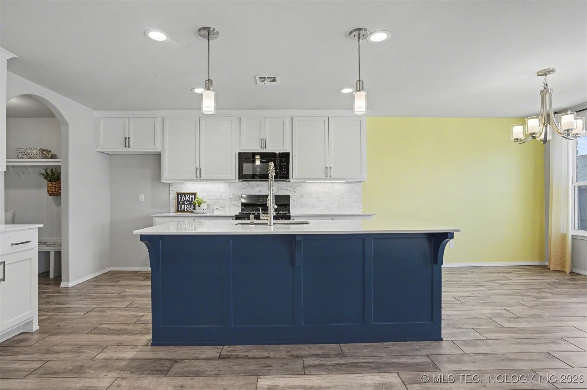 10104 S 233rd East Avenue Property Photo 13