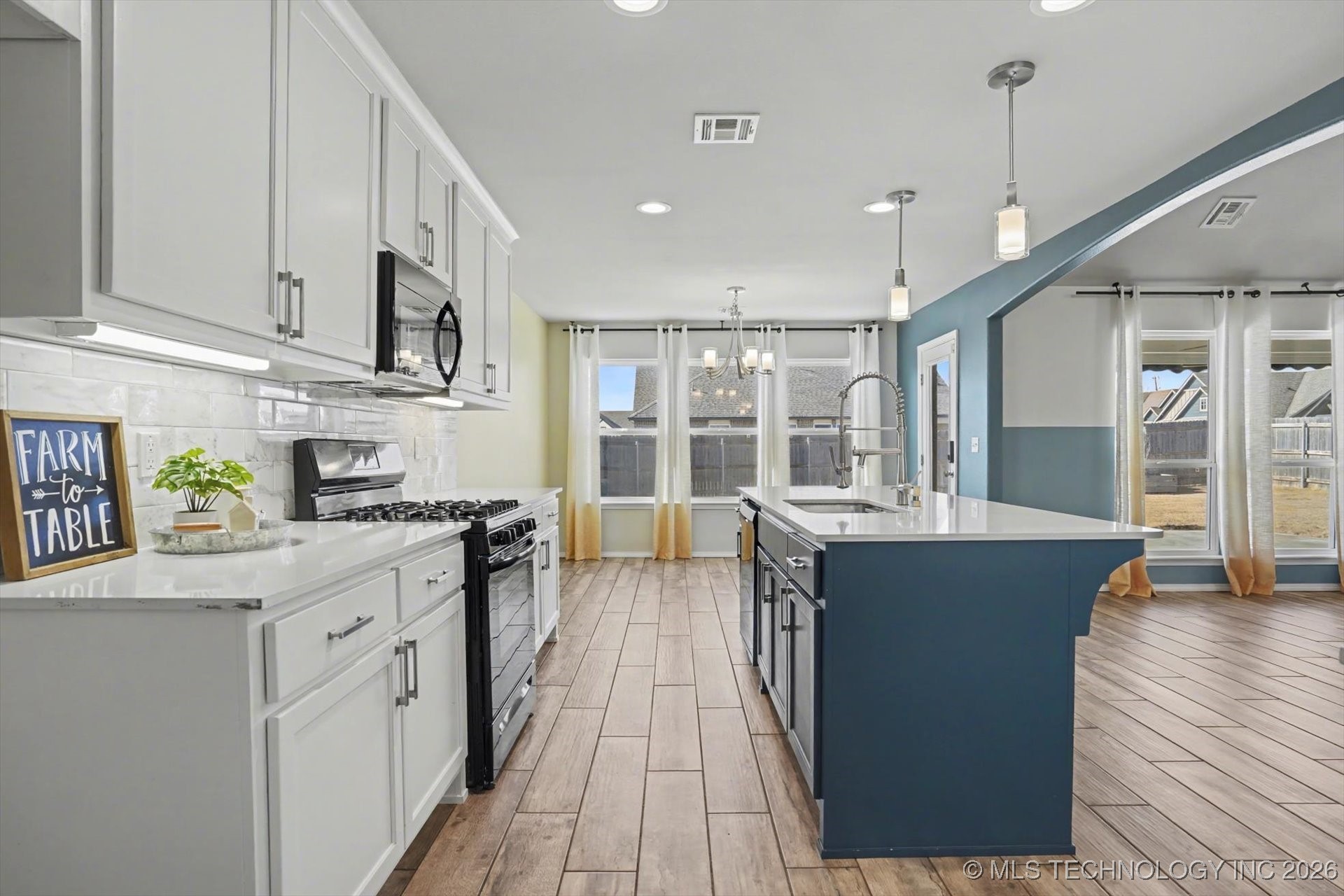 10104 S 233rd East Avenue Property Photo 15