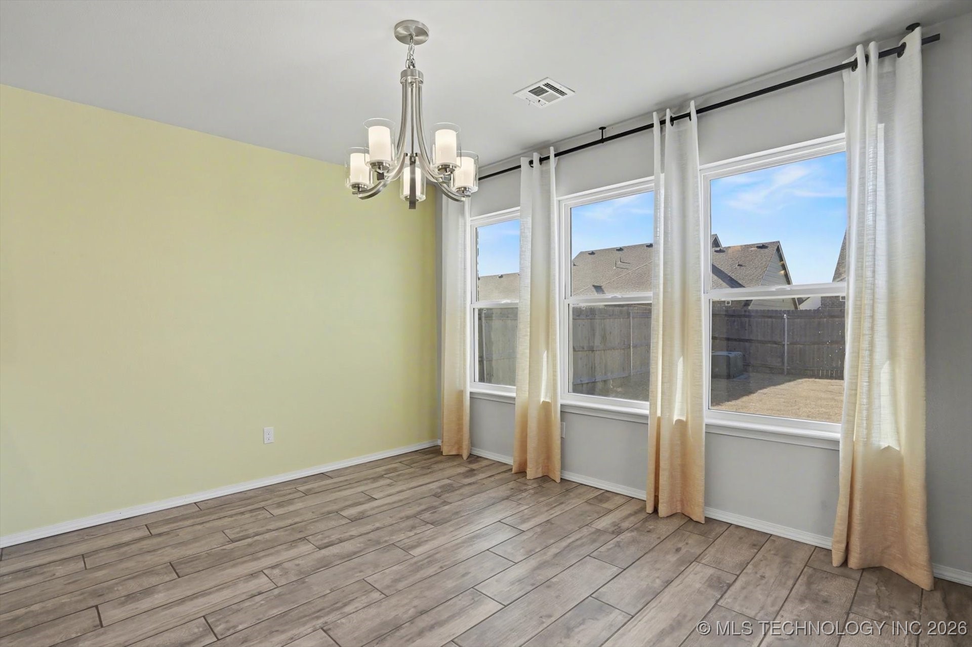 10104 S 233rd East Avenue Property Photo 16