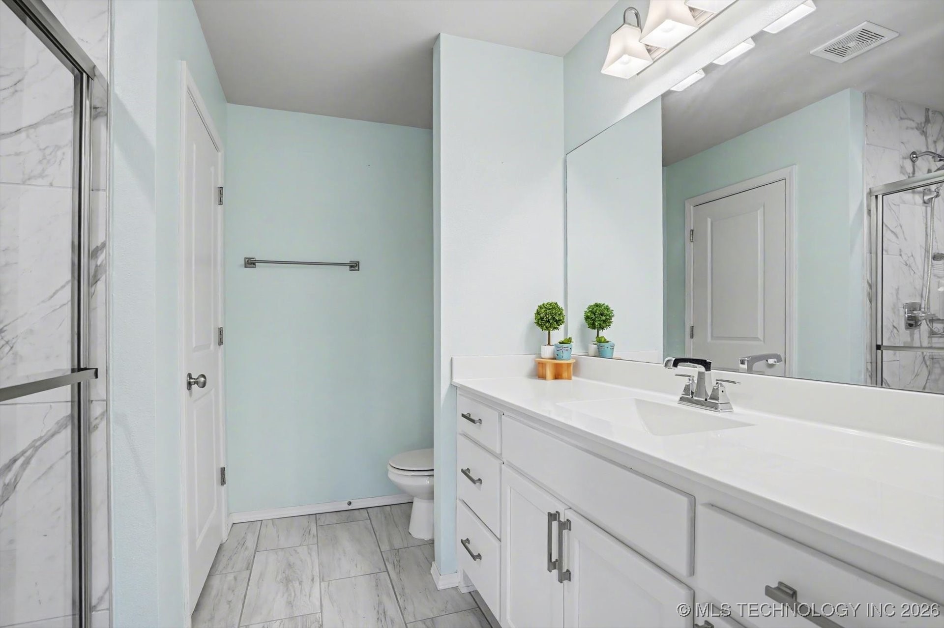 10104 S 233rd East Avenue Property Photo 24