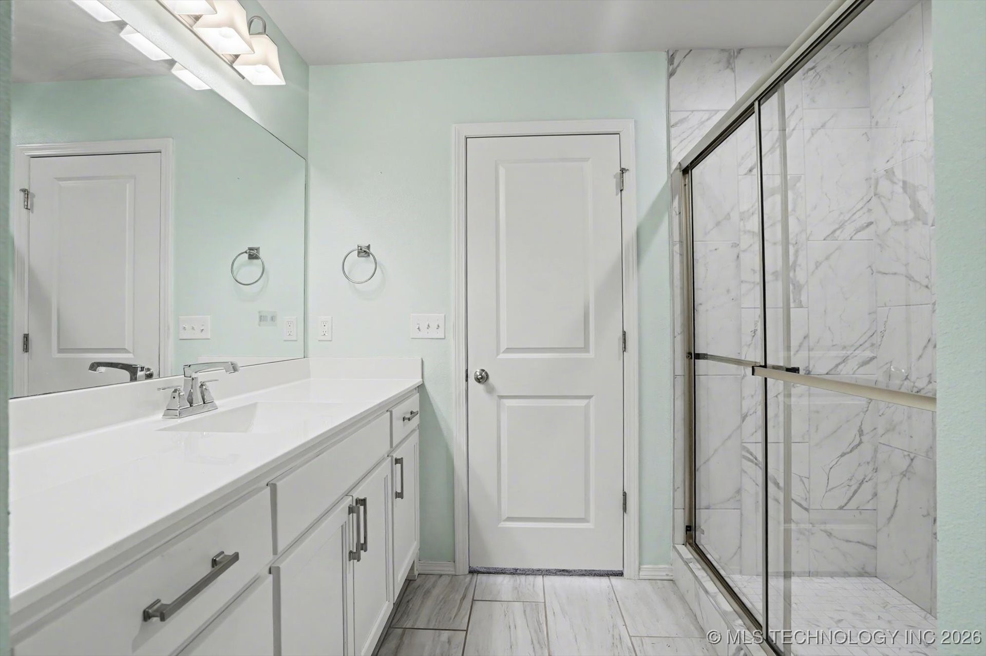 10104 S 233rd East Avenue Property Photo 25