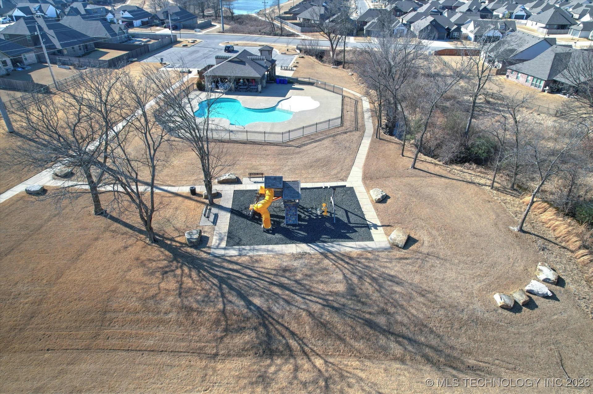 10104 S 233rd East Avenue Property Photo 39
