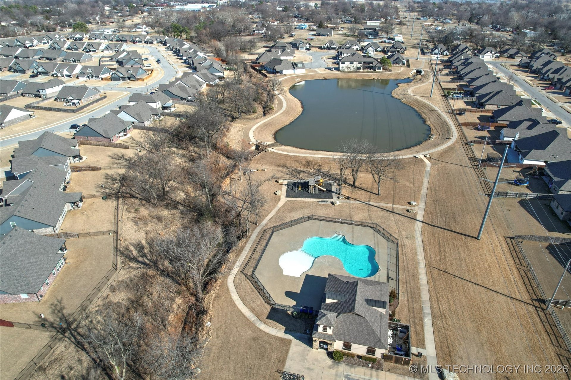 10104 S 233rd East Avenue Property Photo 41