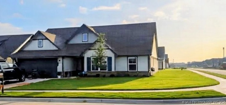 10104 S 233rd East Avenue Property Photo 43