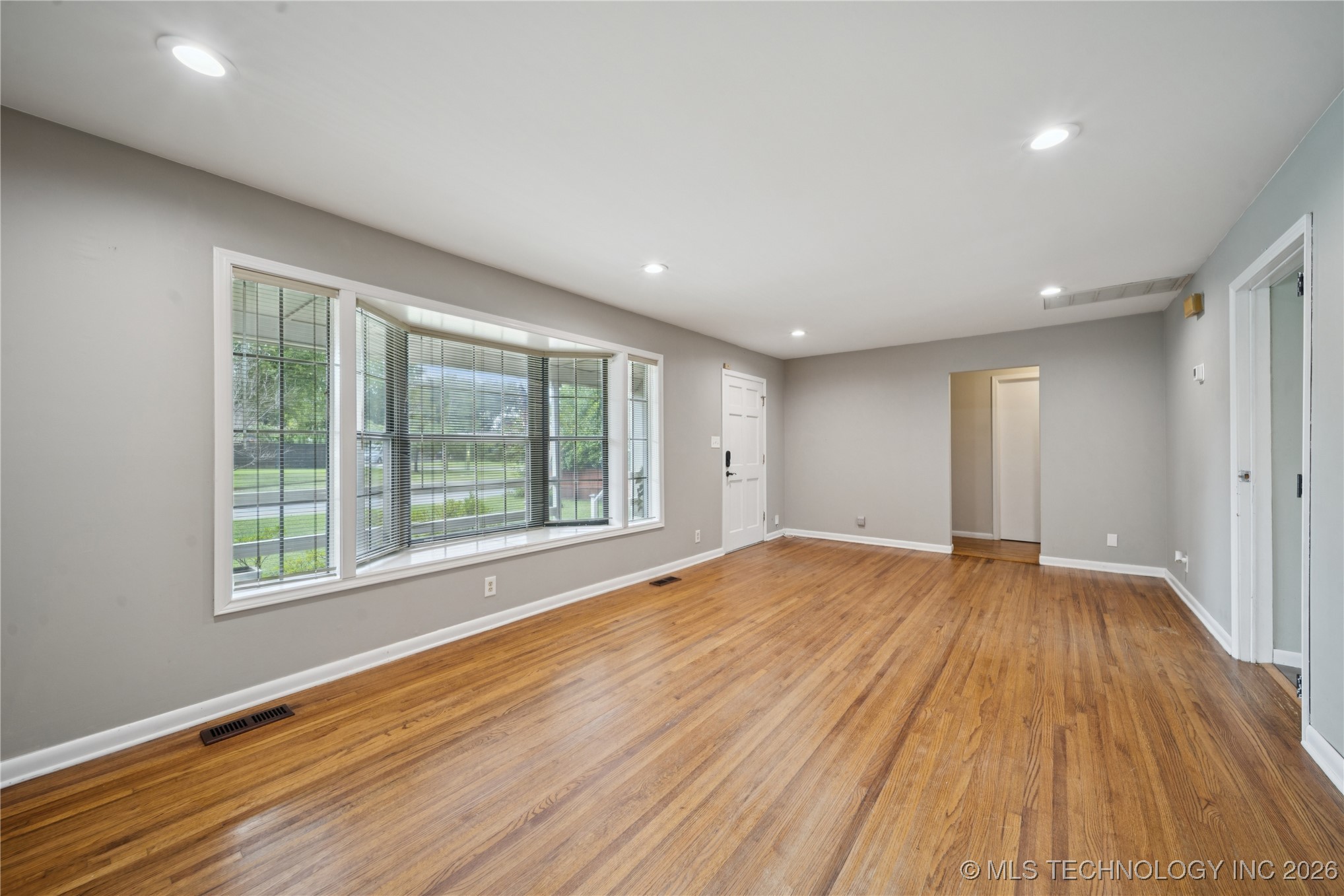 2760 S Gary Drive Property Photo 8