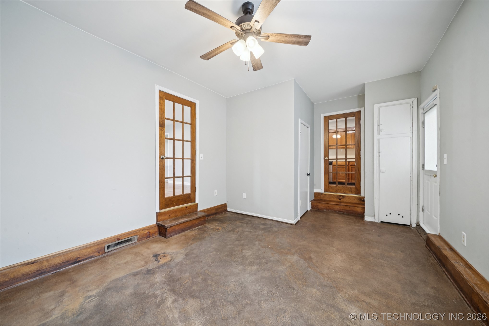 2760 S Gary Drive Property Photo 11