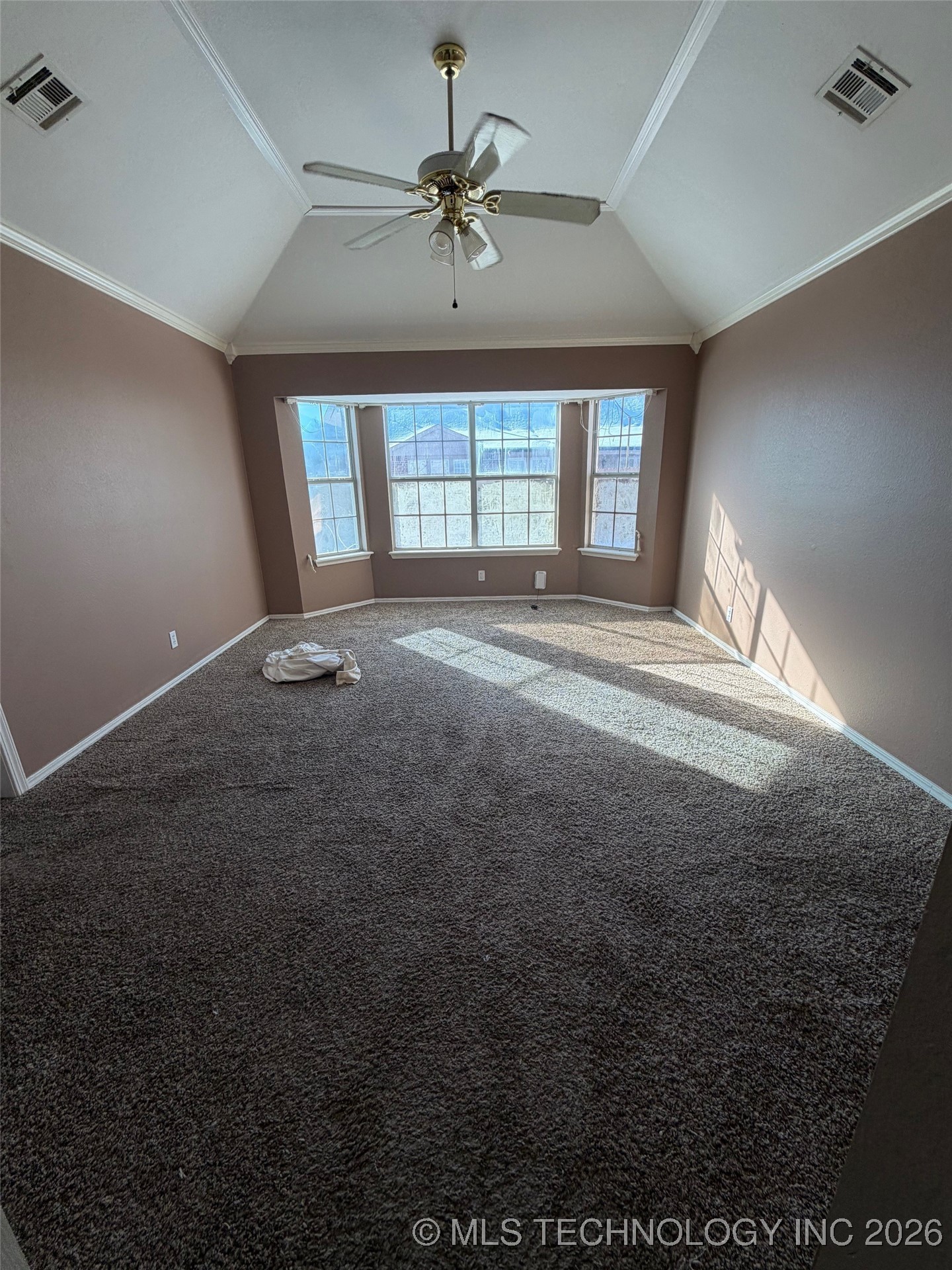 3801 W Hartford Street Property Photo 9