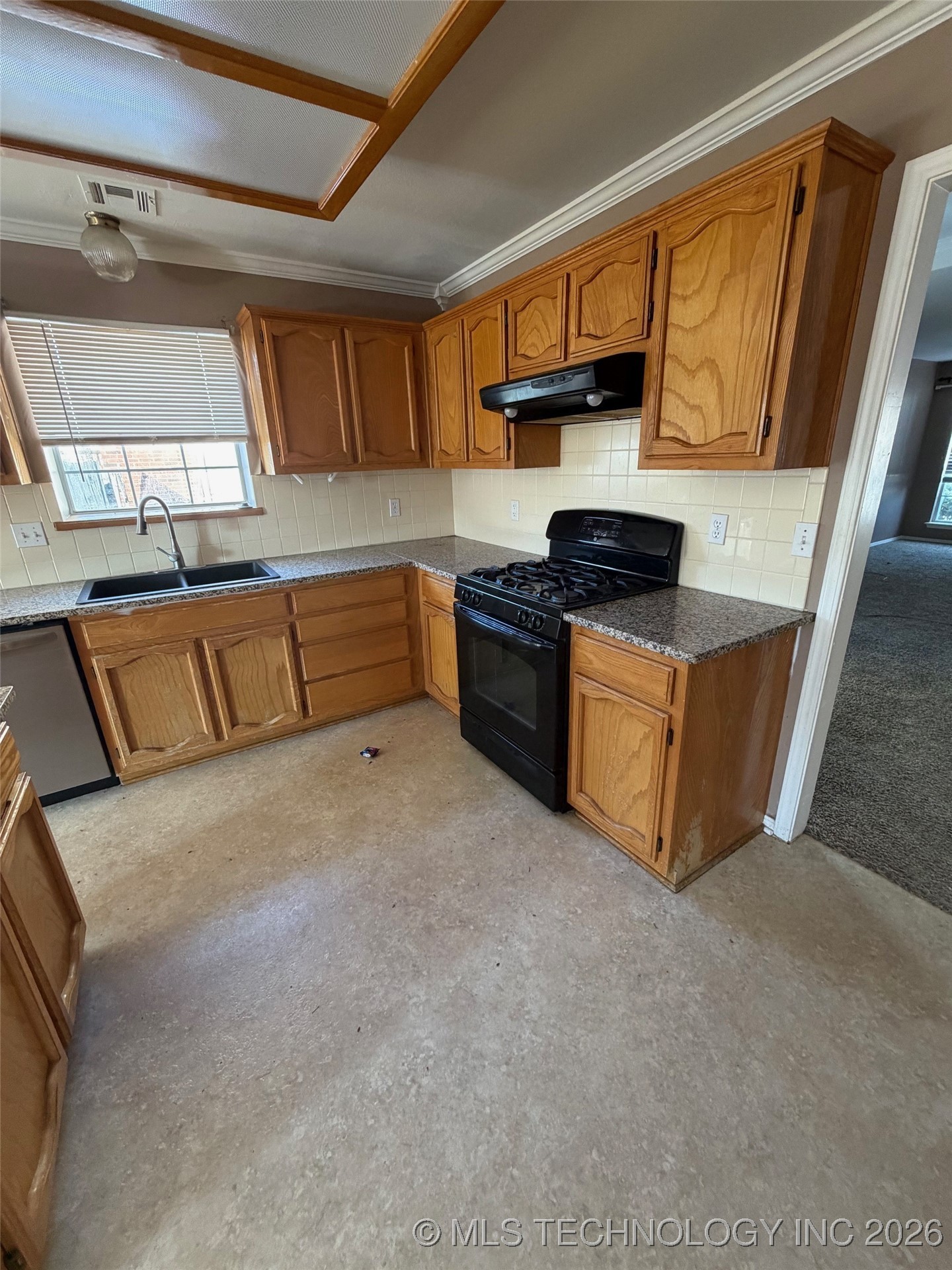 3801 W Hartford Street Property Photo 16