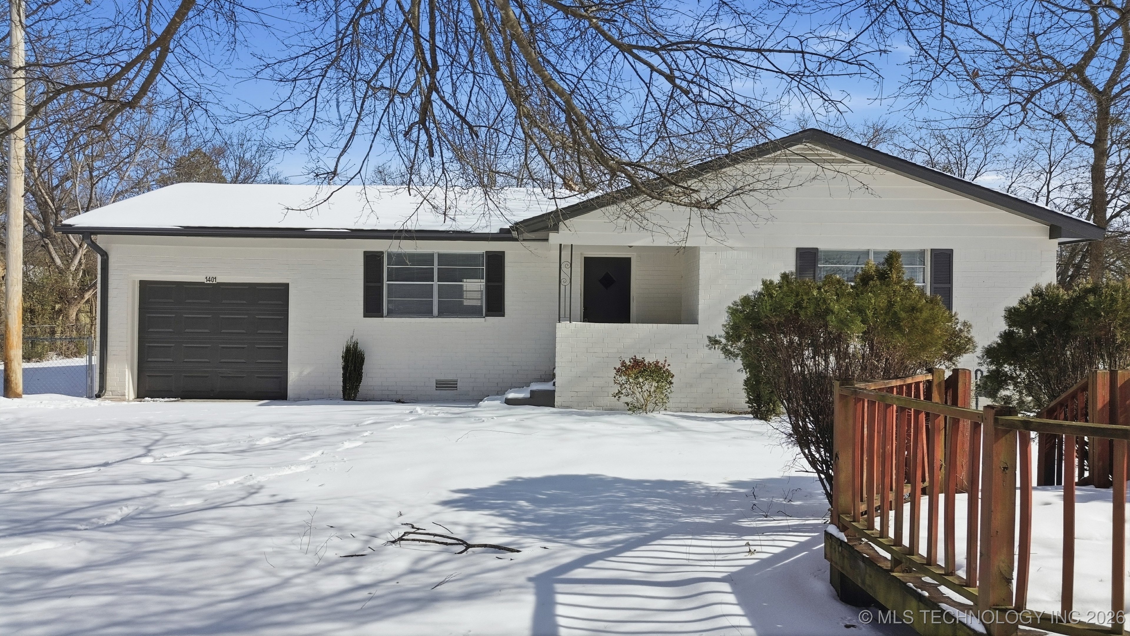 1401 N Taft Avenue Property Photo 1