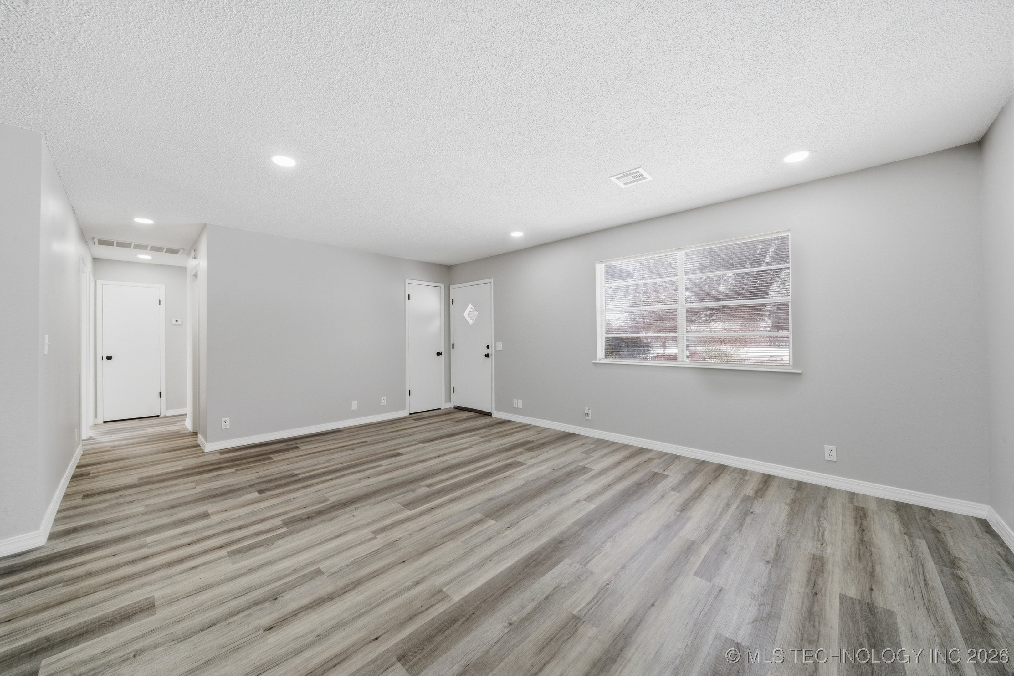 1401 N Taft Avenue Property Photo 10