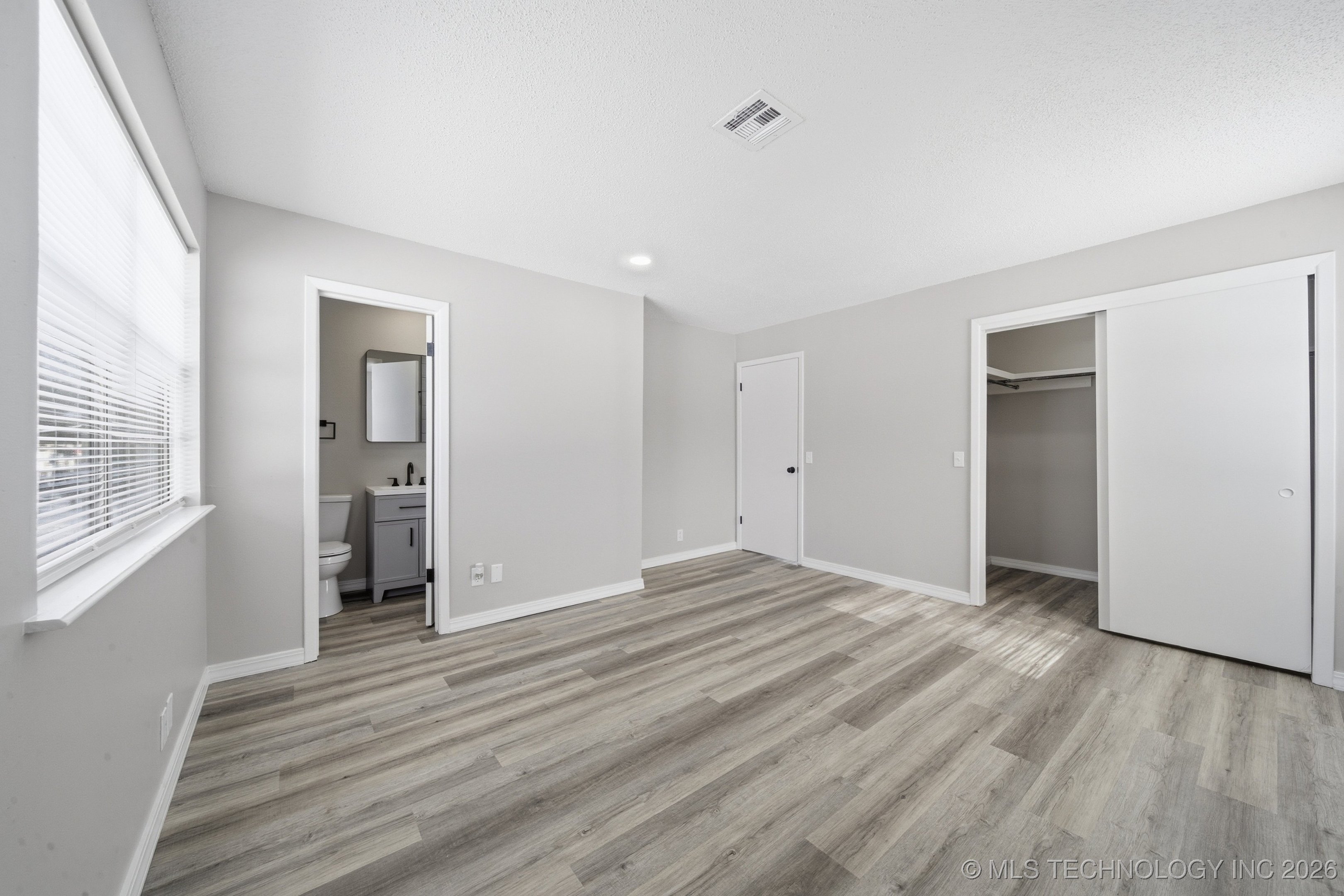 1401 N Taft Avenue Property Photo 18