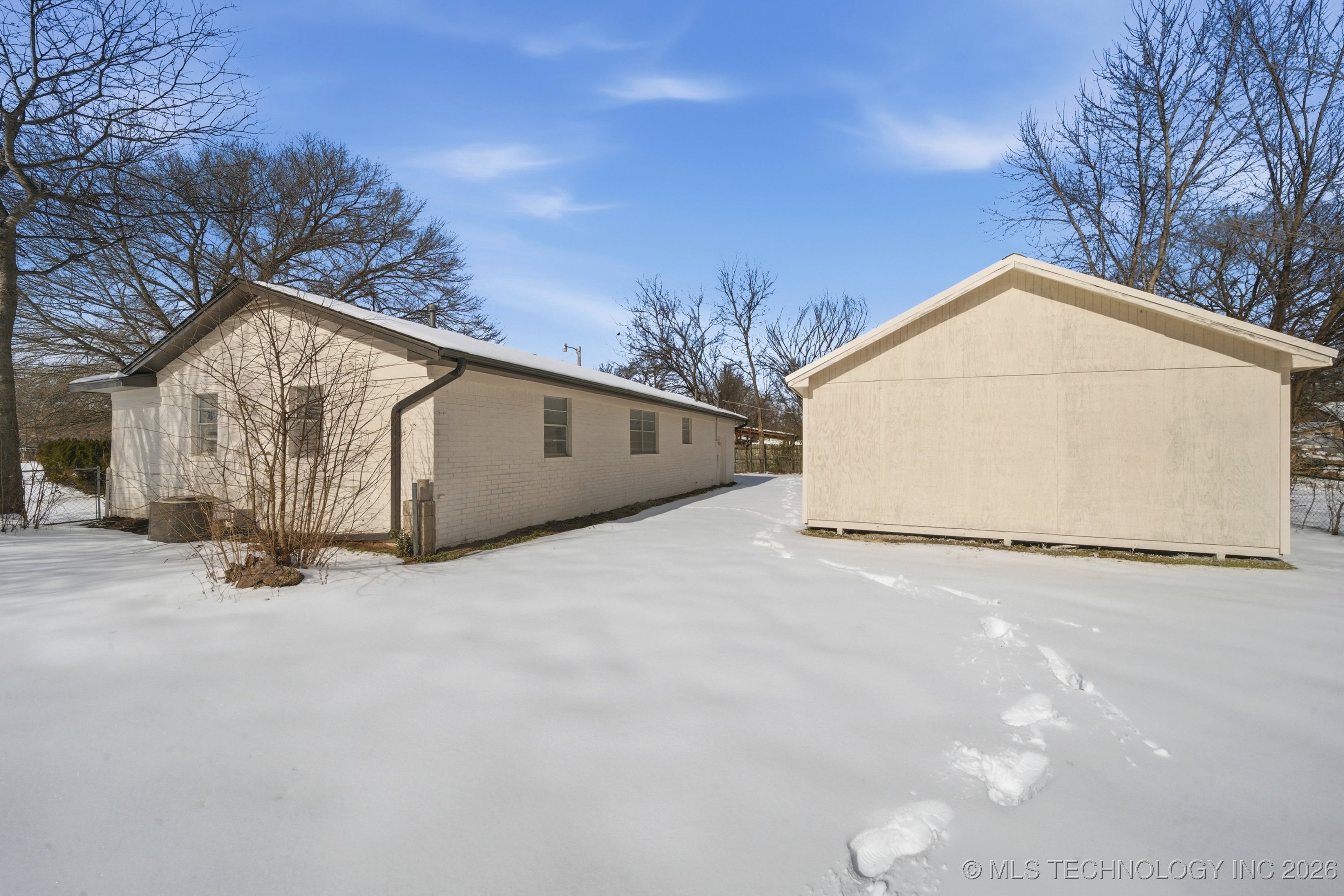 1401 N Taft Avenue Property Photo 28