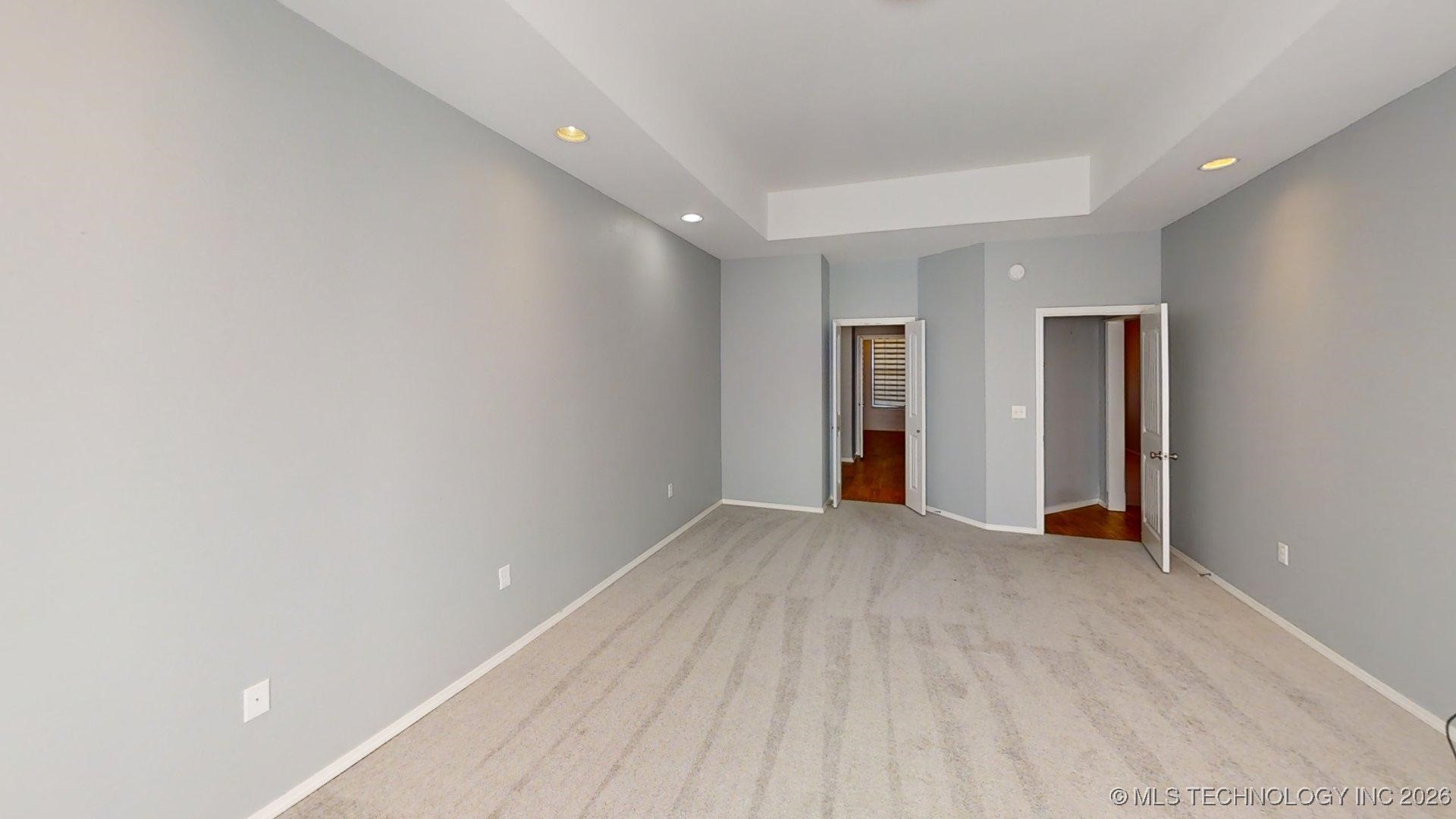 826 Oak Tree Drive Property Photo 14