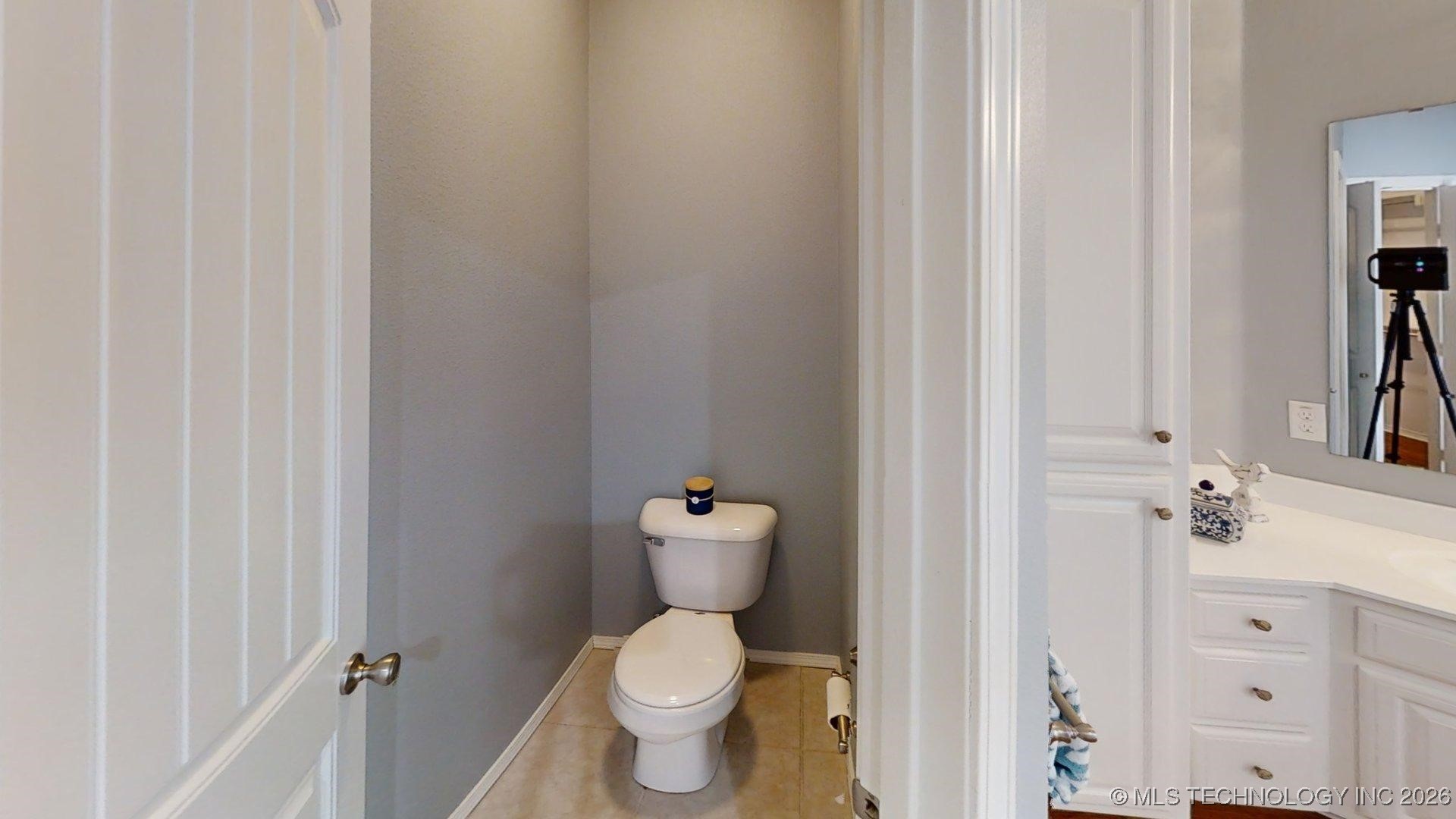 826 Oak Tree Drive Property Photo 18