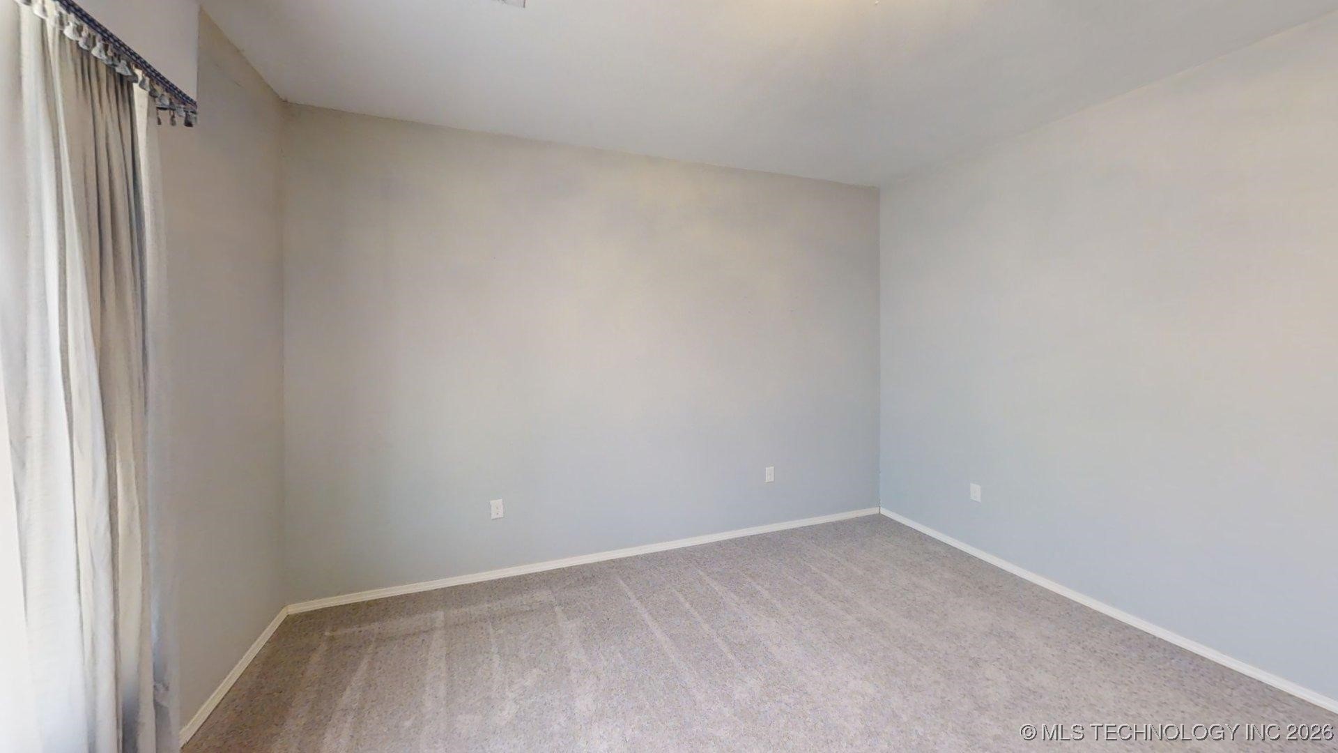 826 Oak Tree Drive Property Photo 22