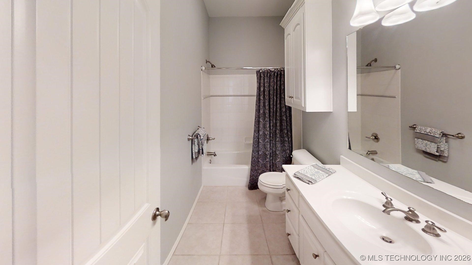 826 Oak Tree Drive Property Photo 27