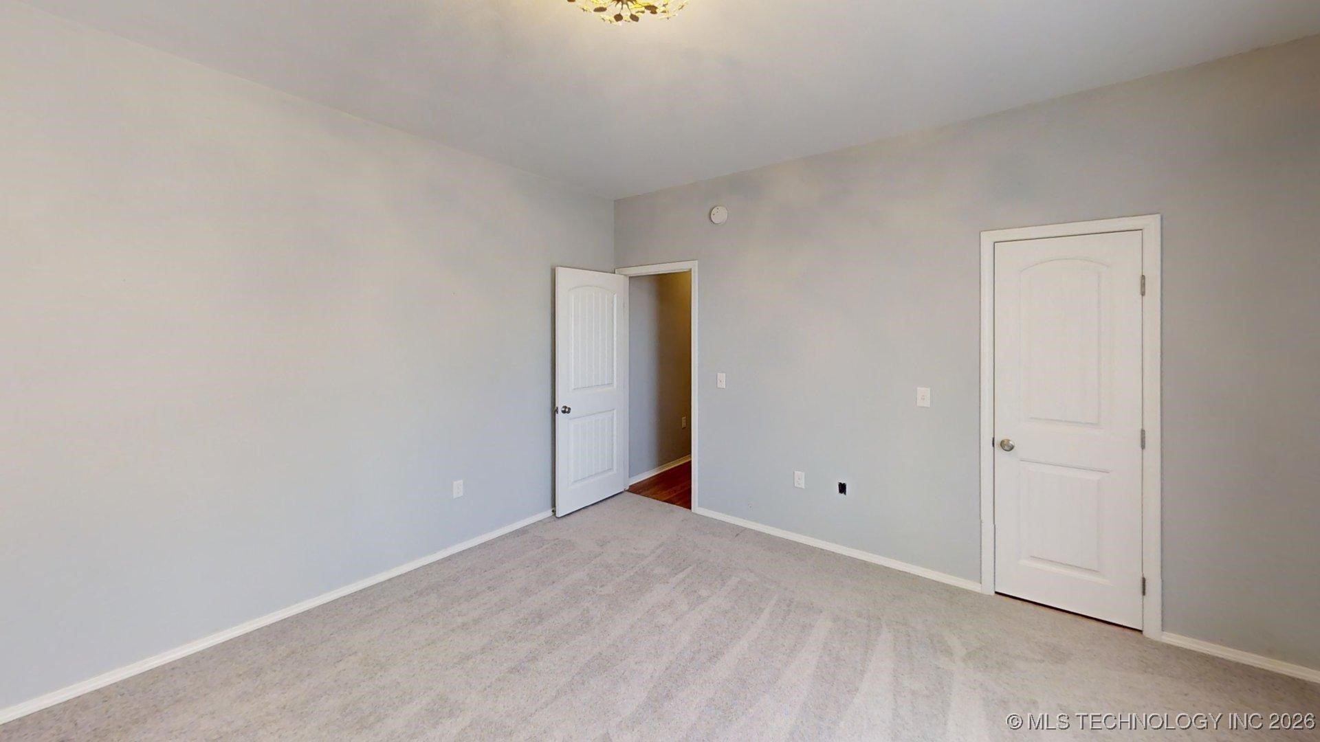 826 Oak Tree Drive Property Photo 30