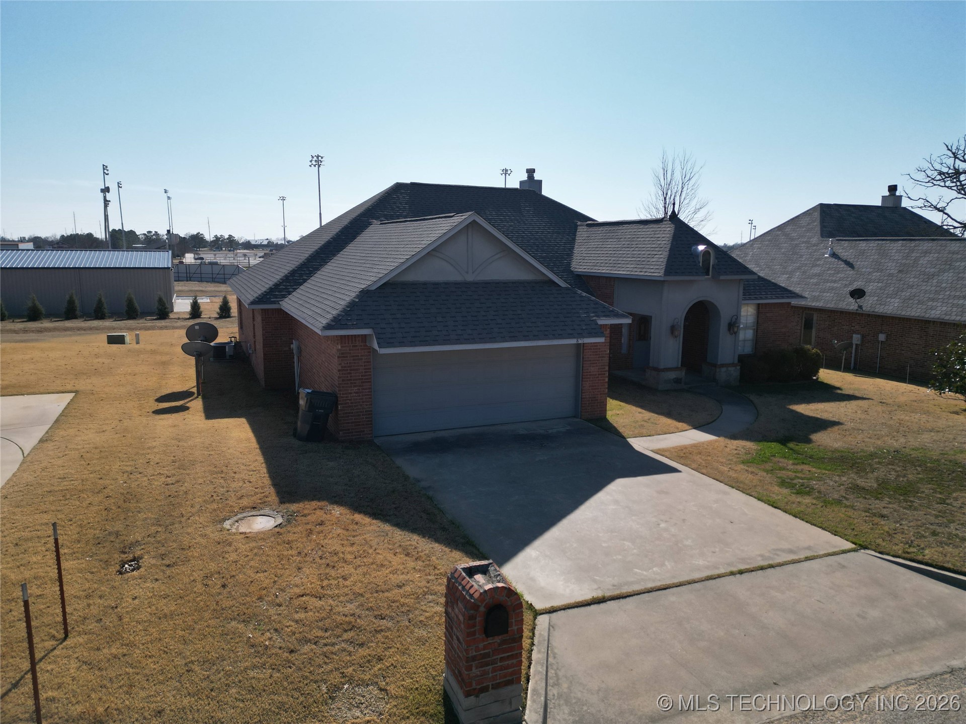 826 Oak Tree Drive Property Photo 41