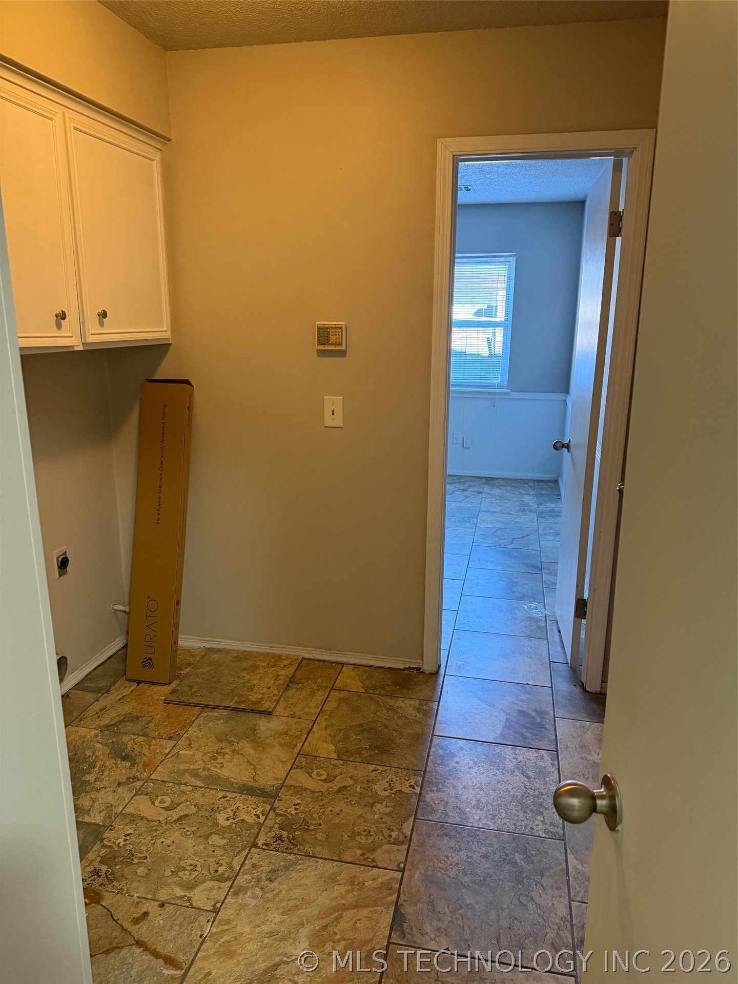 7065 E 52nd Street Property Photo 4