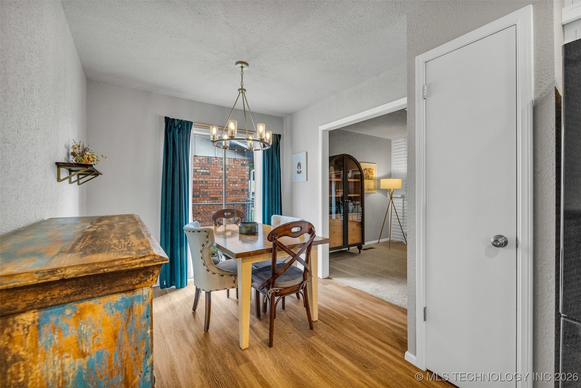 1109 N Hickory Court Property Photo 11