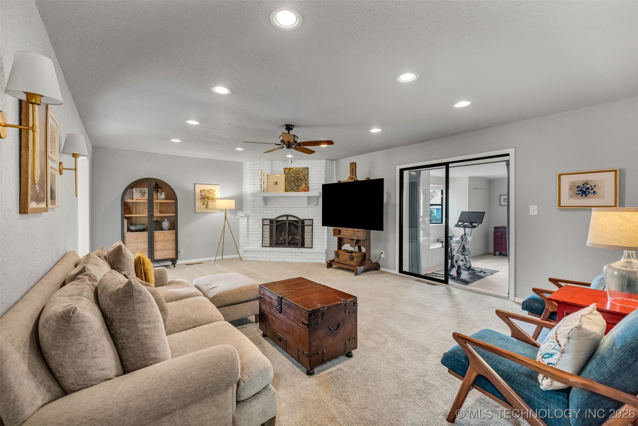 1109 N Hickory Court Property Photo 13