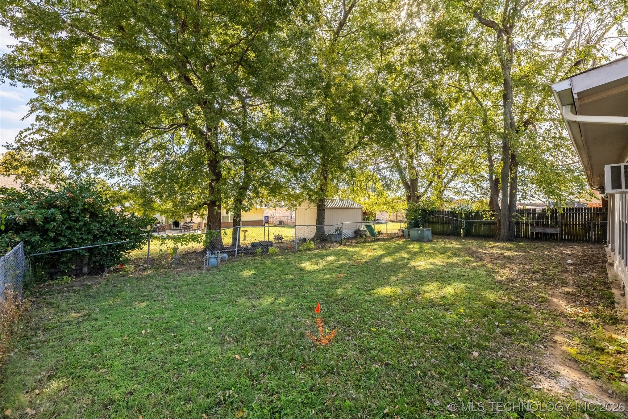 1109 N Hickory Court Property Photo 36