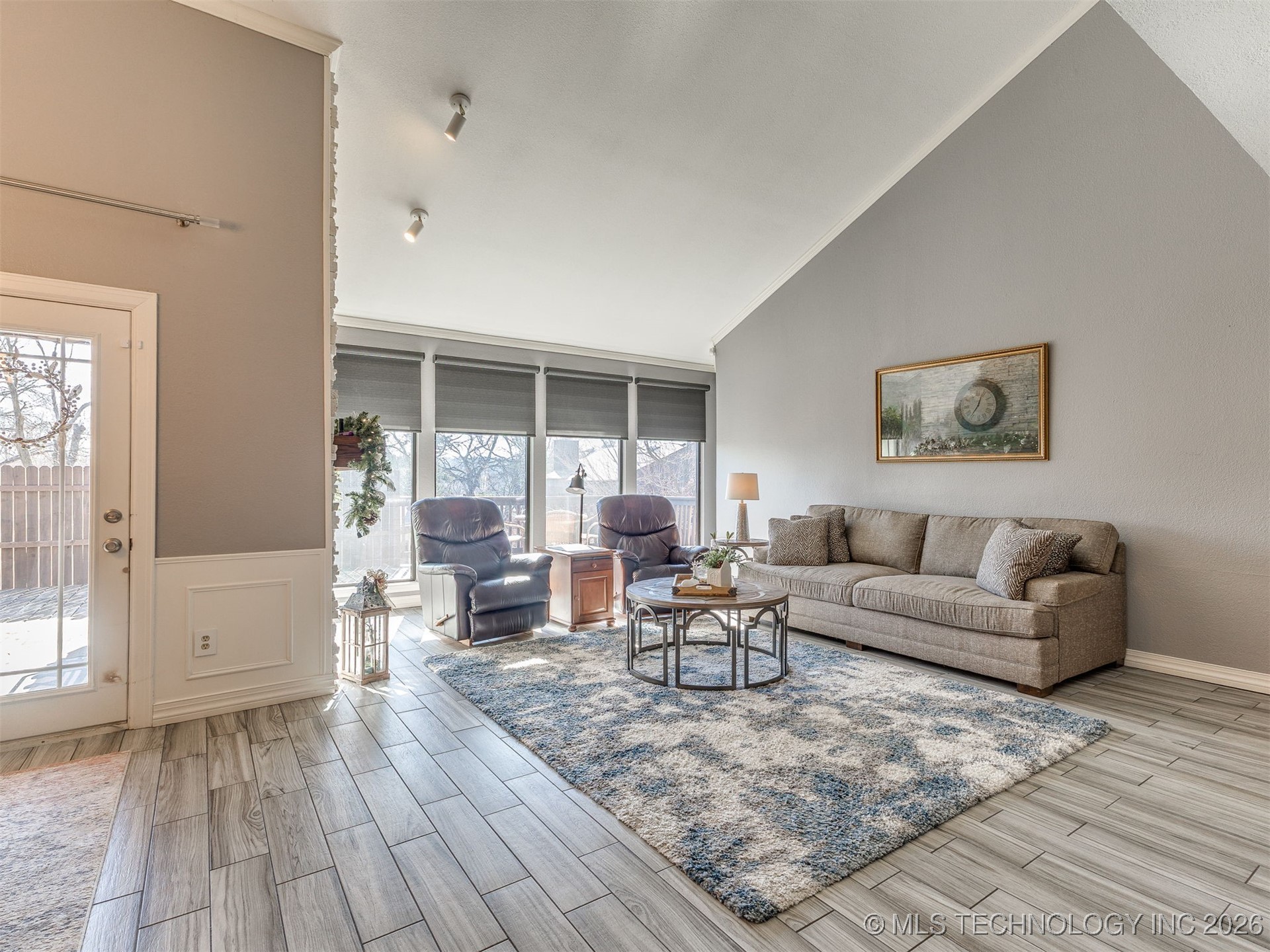 3314 E 68th Street 11 Property Photo 12