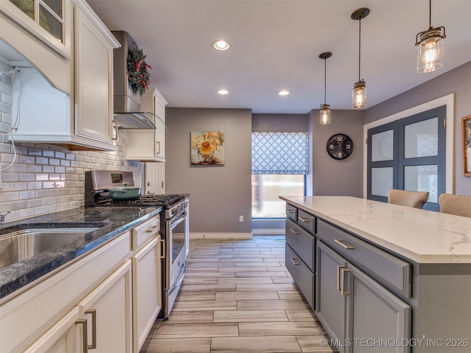 3314 E 68th Street 11 Property Photo 19