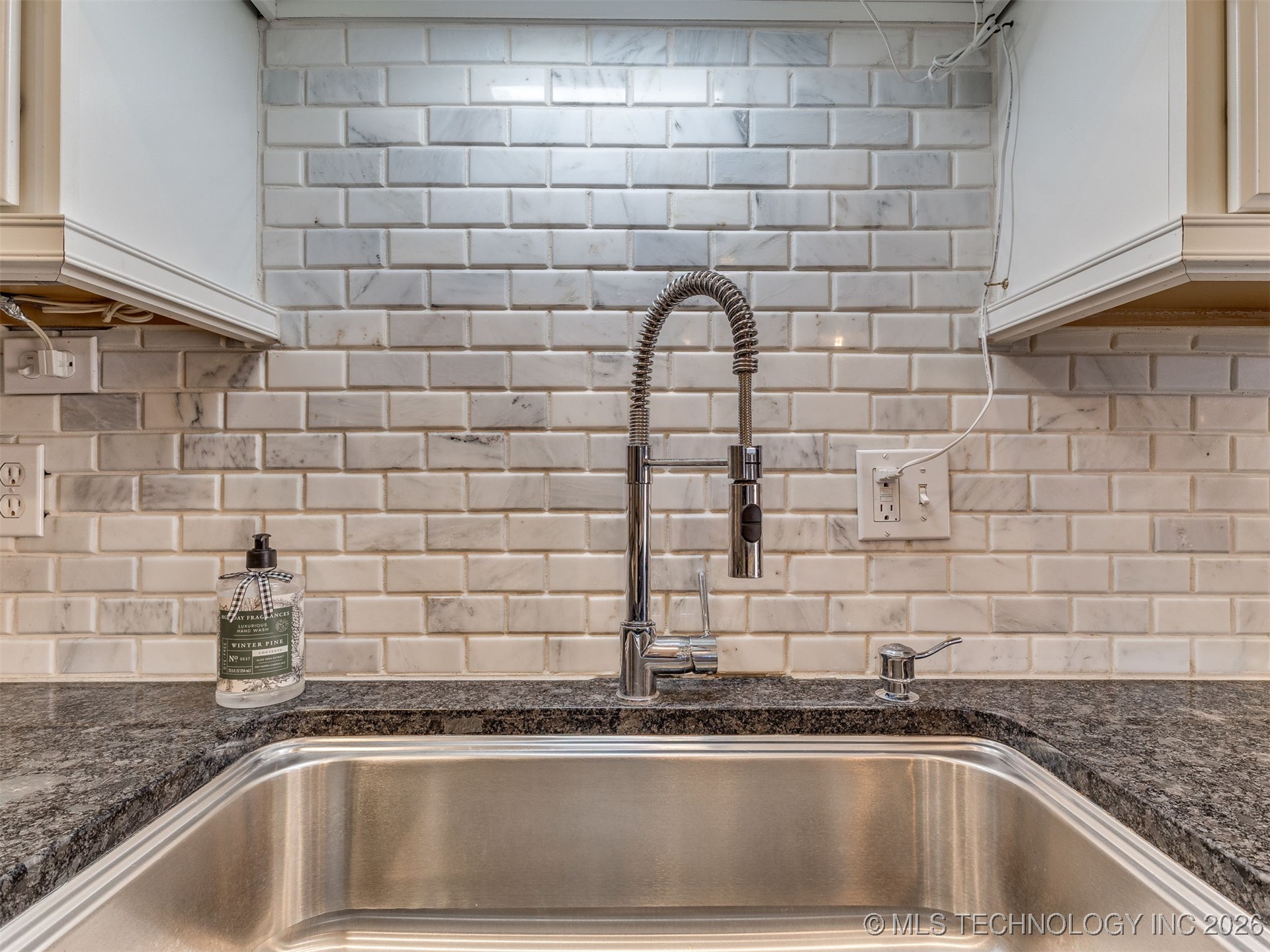 3314 E 68th Street 11 Property Photo 22