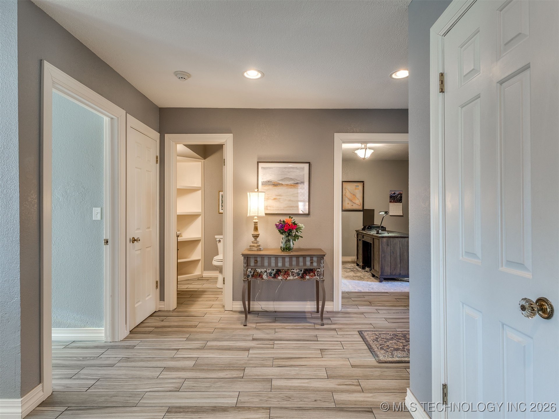 3314 E 68th Street 11 Property Photo 25