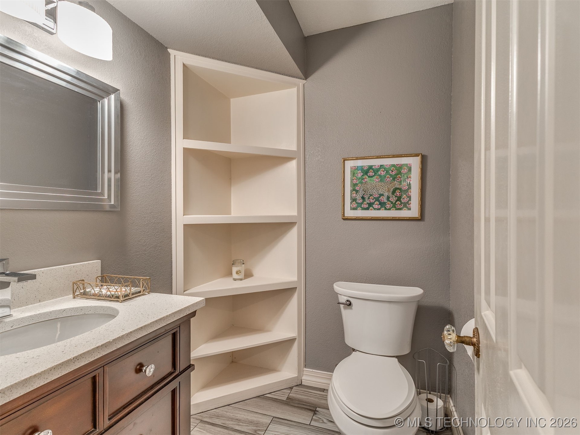 3314 E 68th Street 11 Property Photo 28