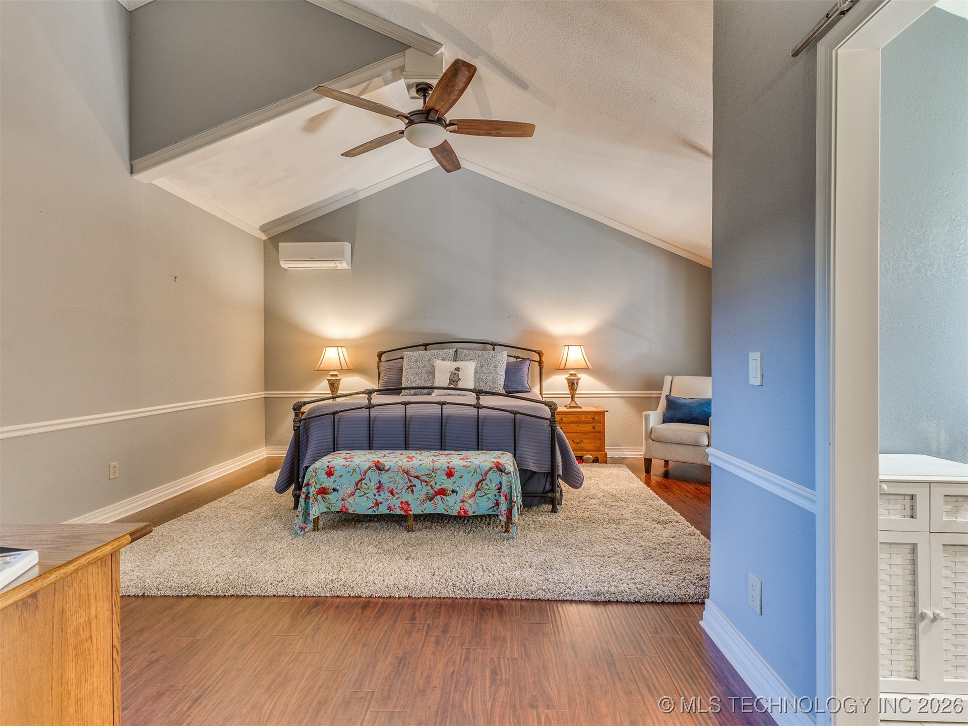 3314 E 68th Street 11 Property Photo 35