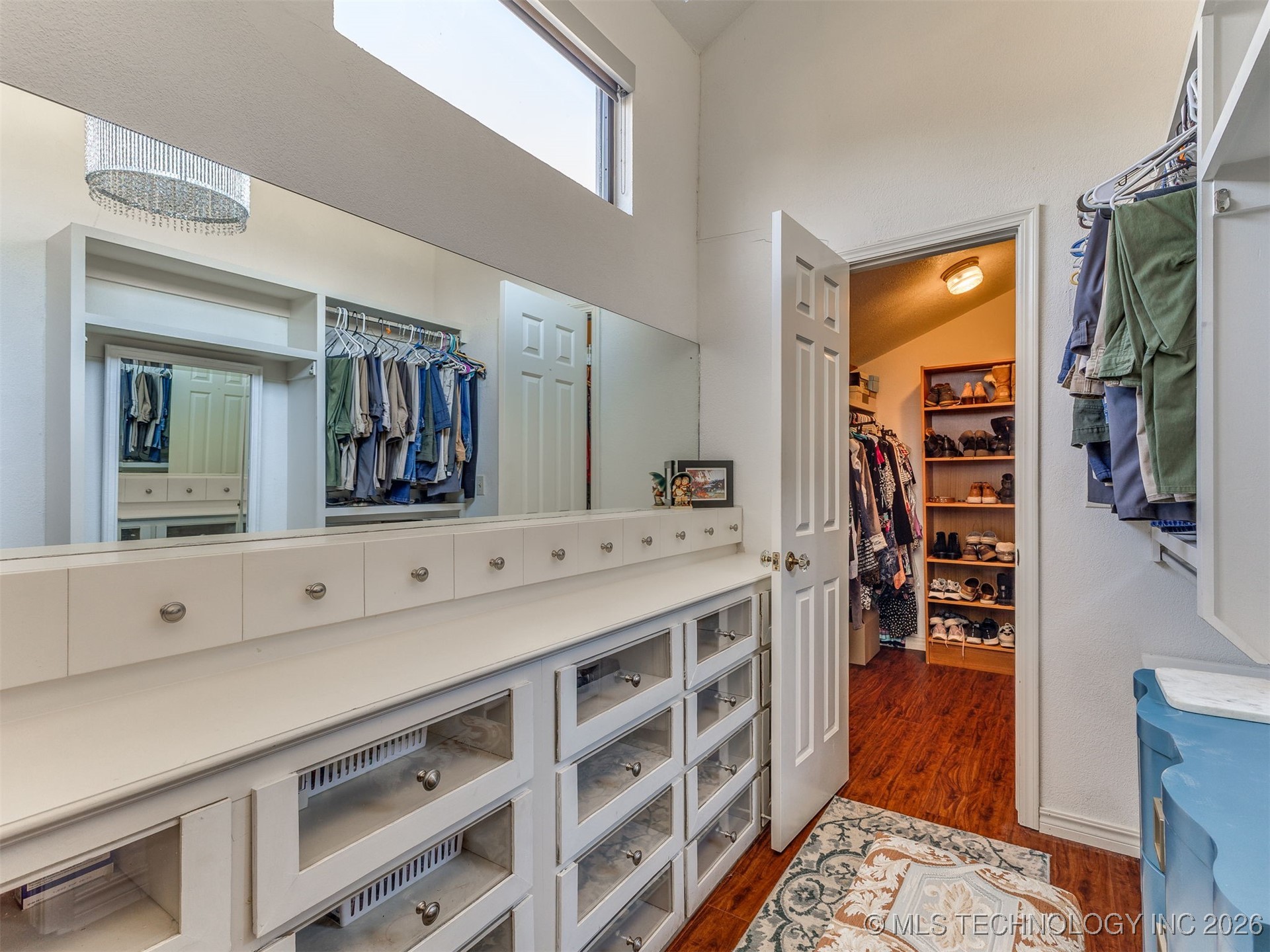 3314 E 68th Street 11 Property Photo 41