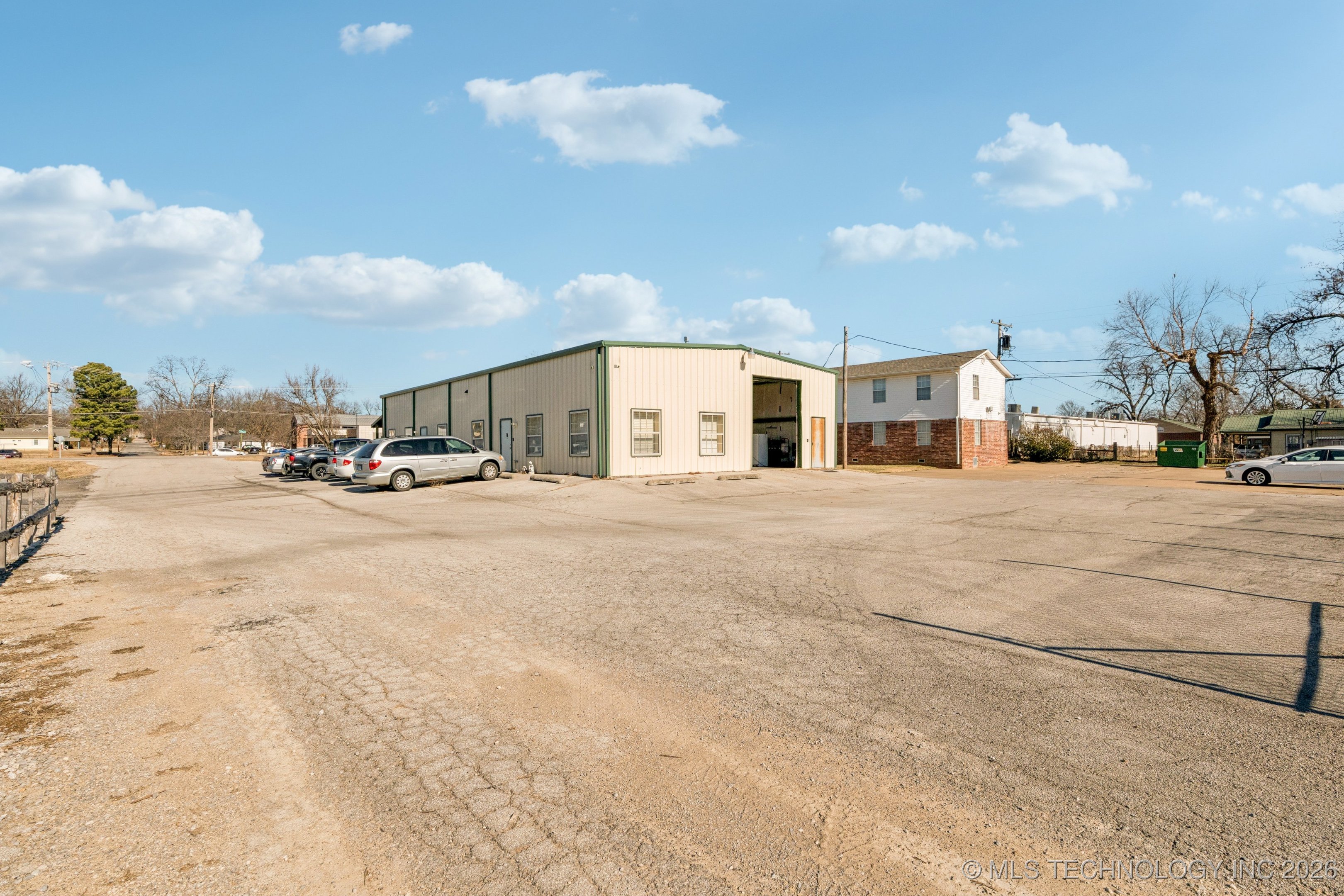 862 W Taft Avenue Property Photo 12